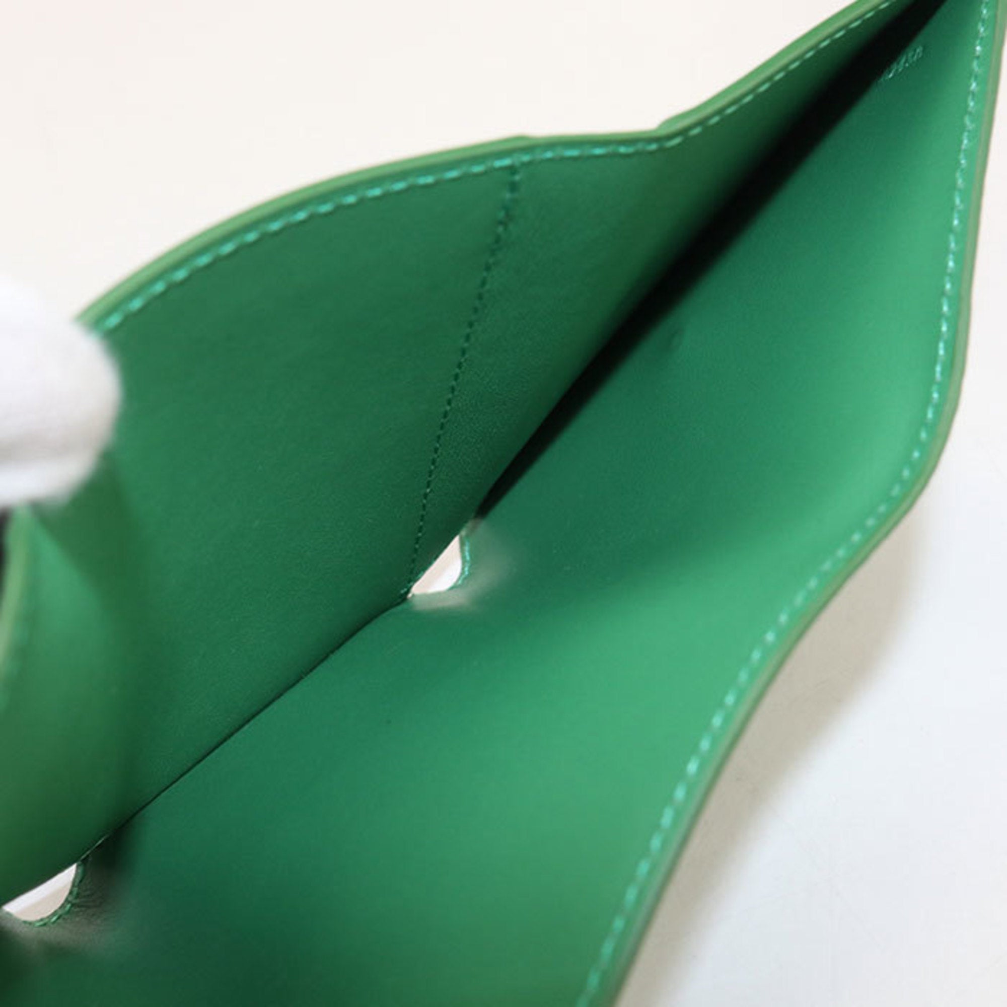Loewe Green Leather Wallet (Tri-Fold) (Pre-Owned)