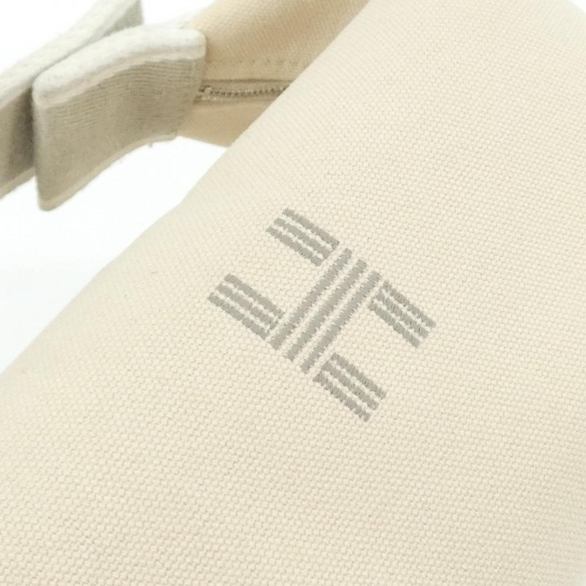 Hermes Beige Natural Canvas Handbag Pouch (Pre-Owned)
