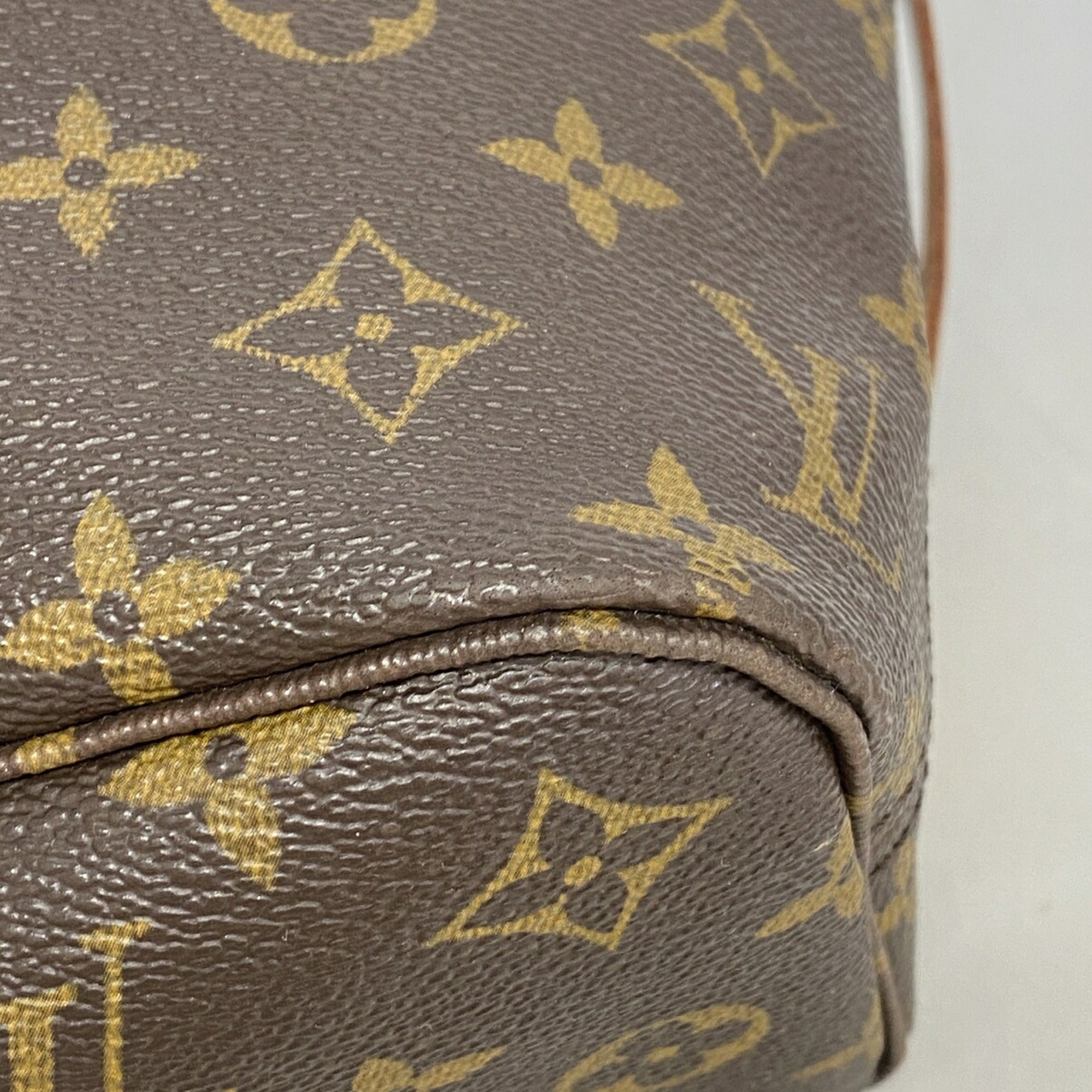 Louis Vuitton Brown Tote Bag (Pre-Owned)