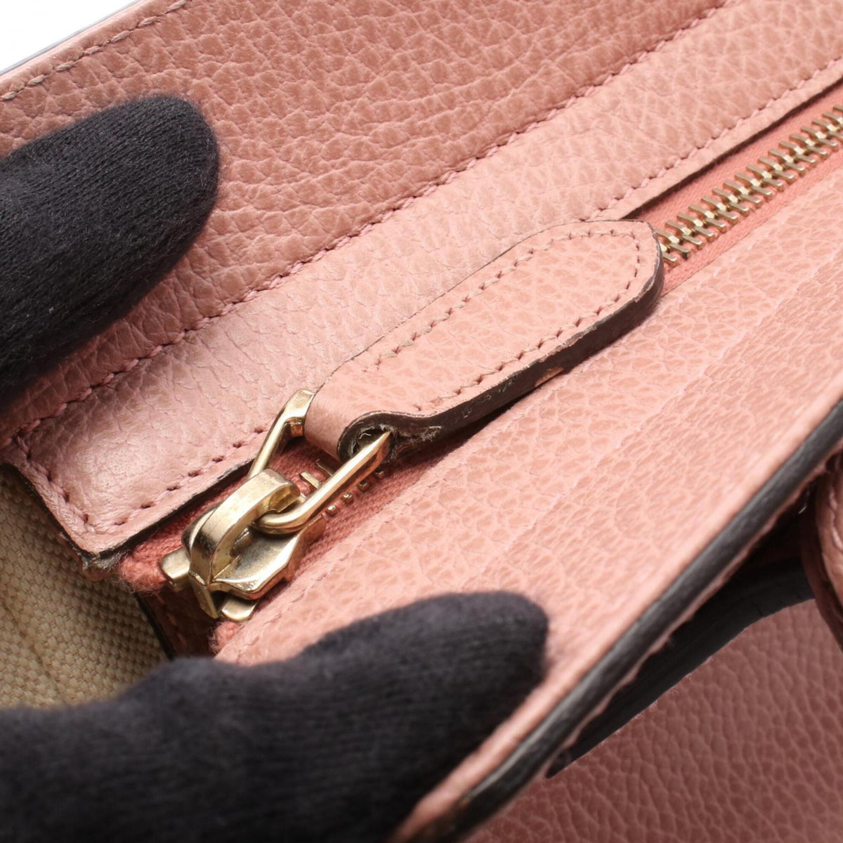 Gucci Pink Leather Handbag (Pre-Owned)