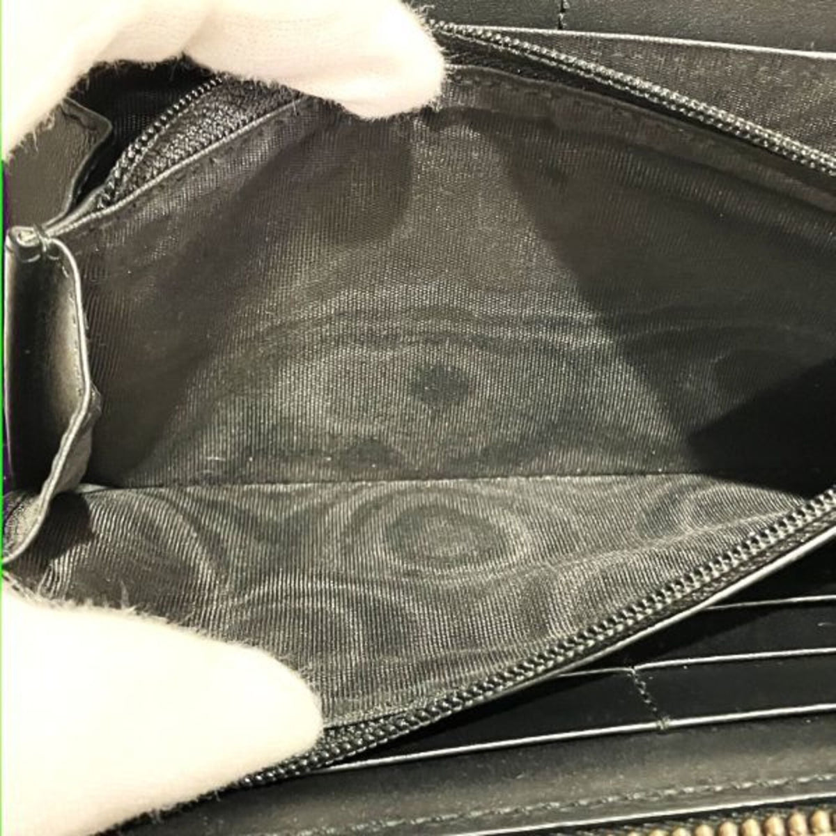 Gucci Black Leather Long Wallet (Bi-Fold) (Pre-Owned)