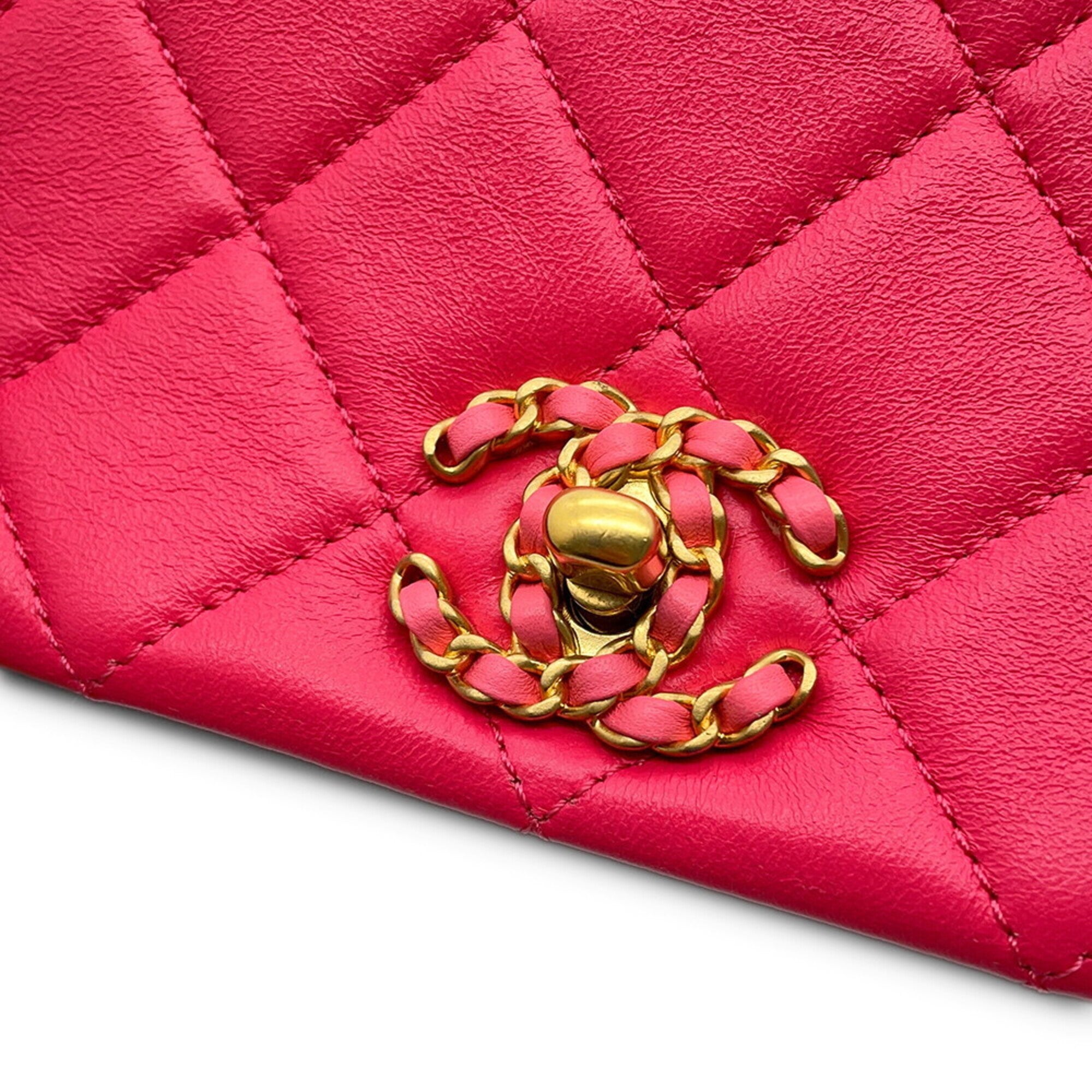 Chanel Matelasse Pink Leather Handbag Shoulder Bag (Pre-Owned)