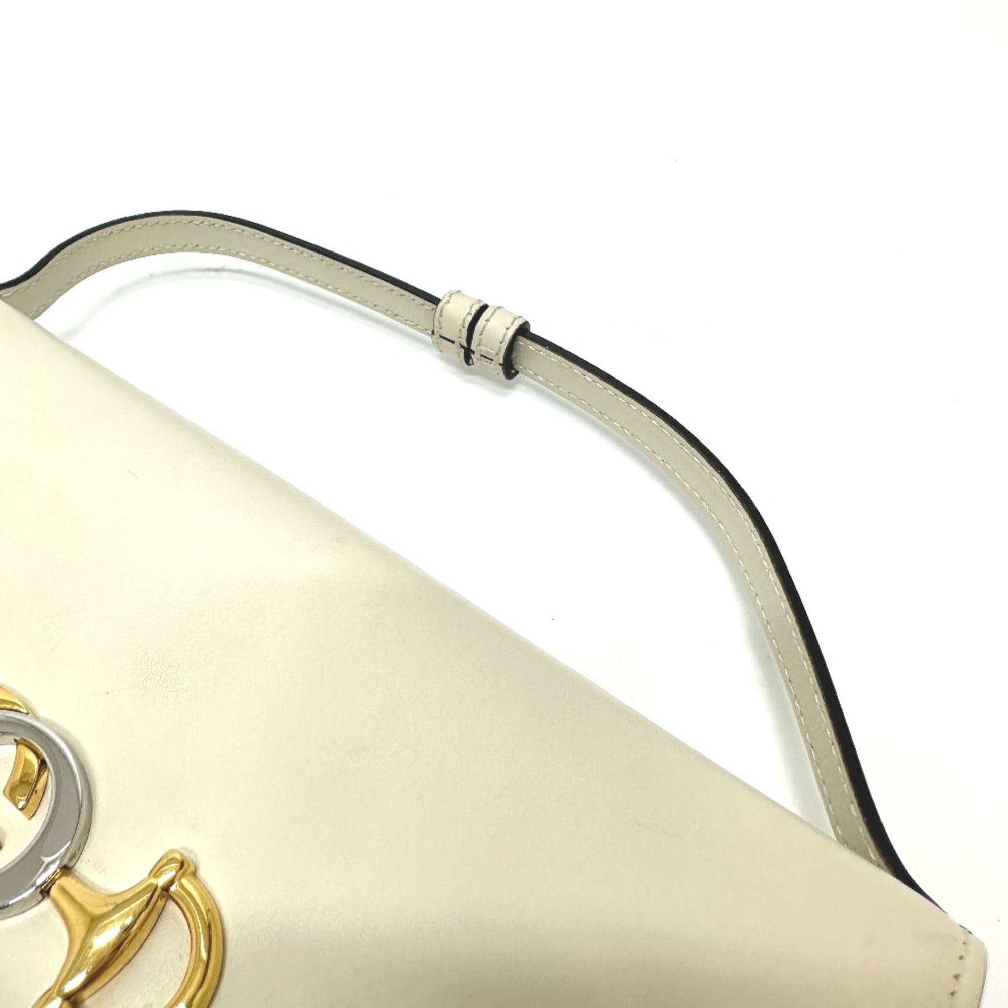 Gucci White Leather Shoulder Bag (Pre-Owned)