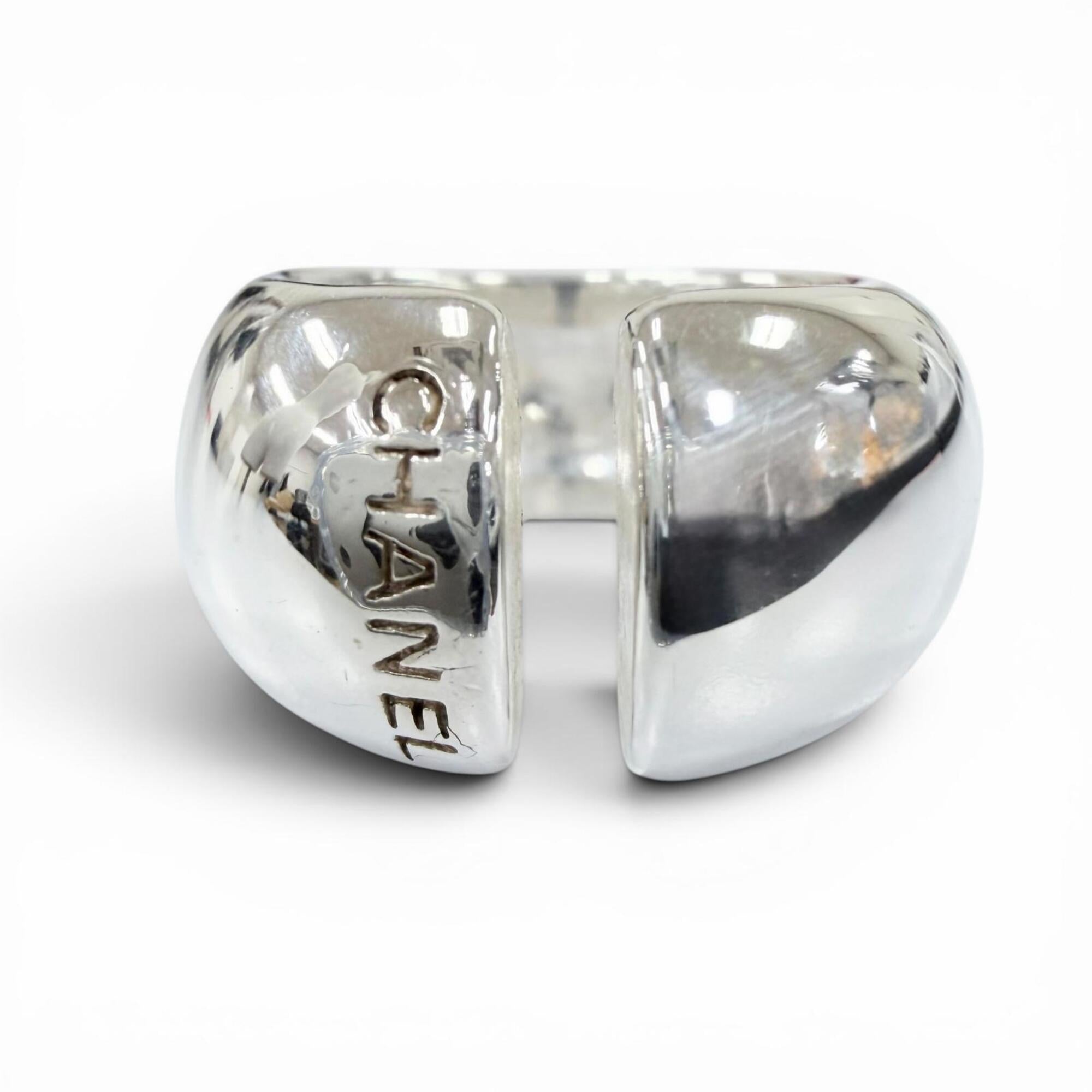 Chanel Silver Silver 925 Band Ring (Pre-Owned)