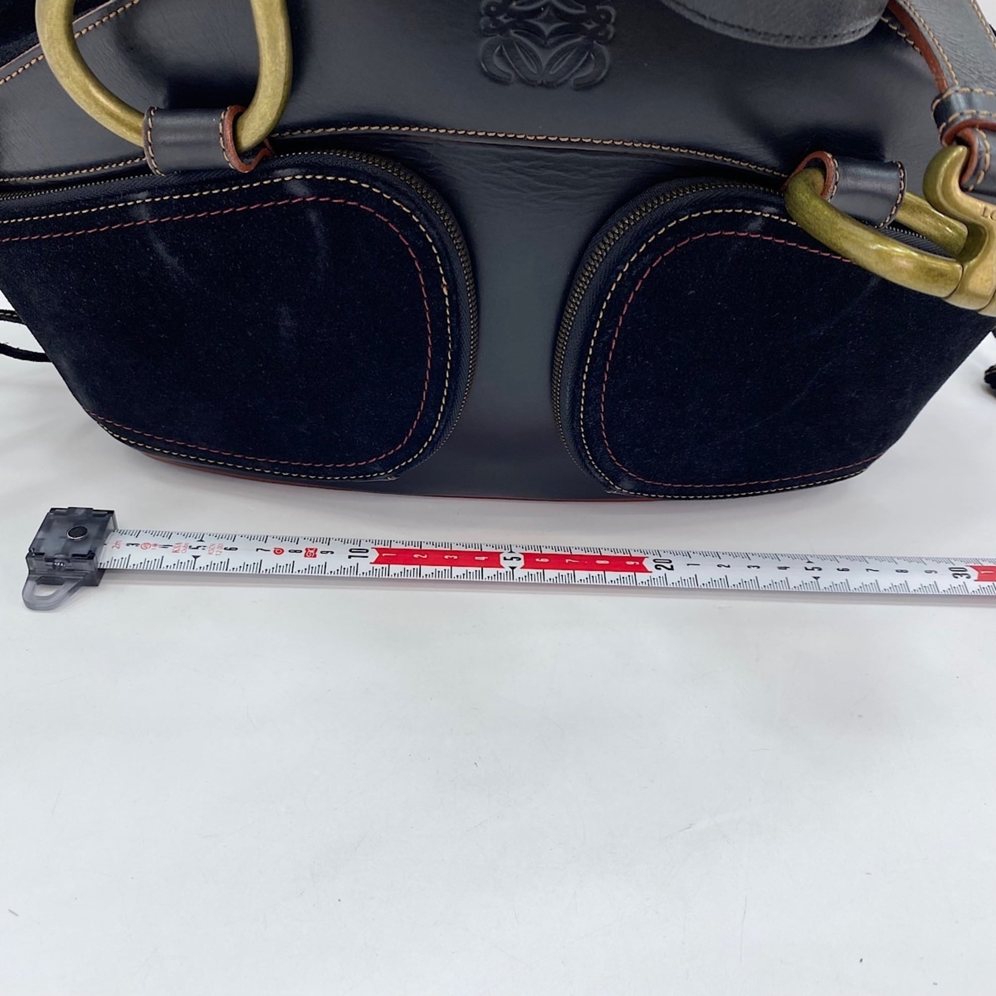 Loewe Black Shoulder Bag (Pre-Owned)