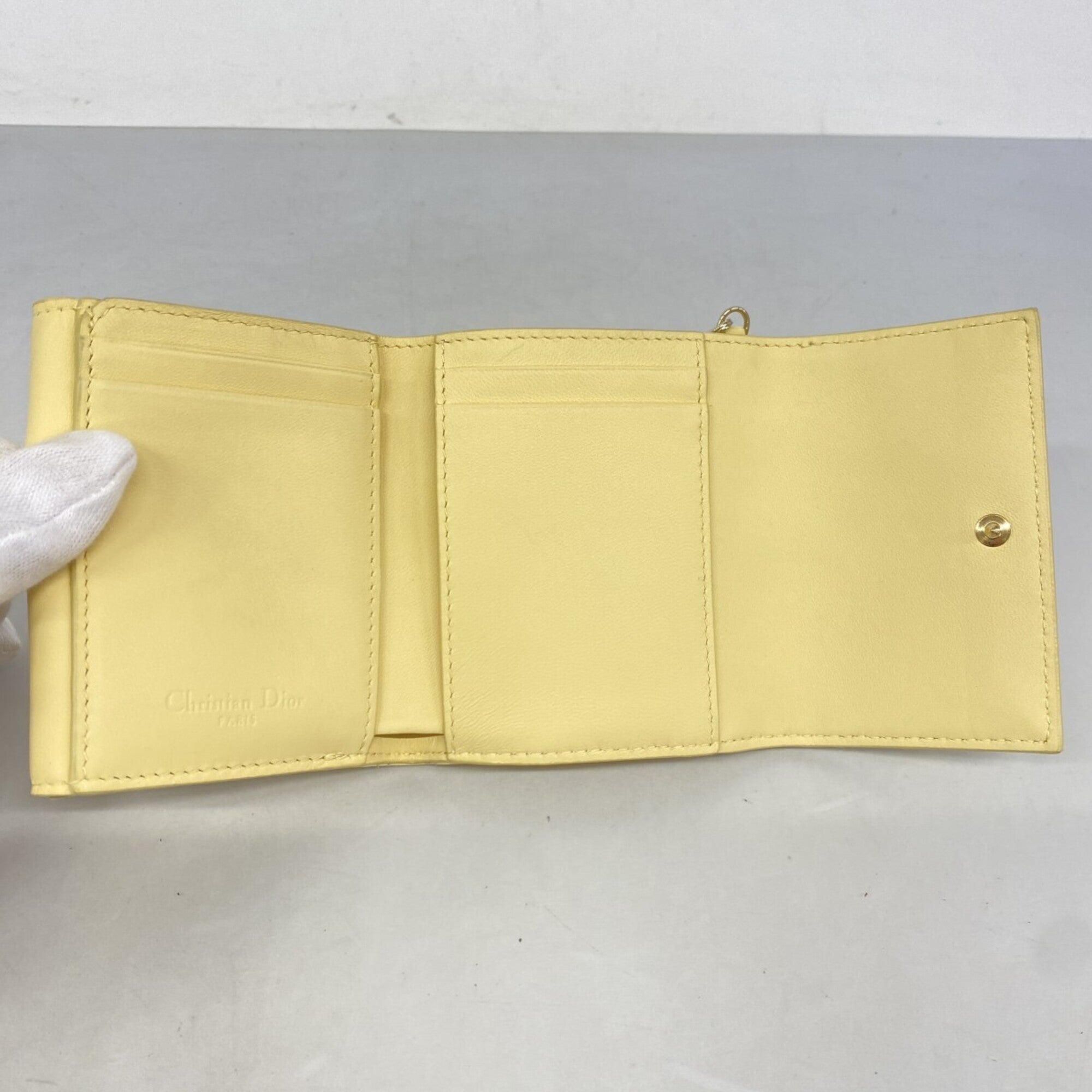 Christian Dior Ivory Wallet (Tri-Fold) (Pre-Owned)