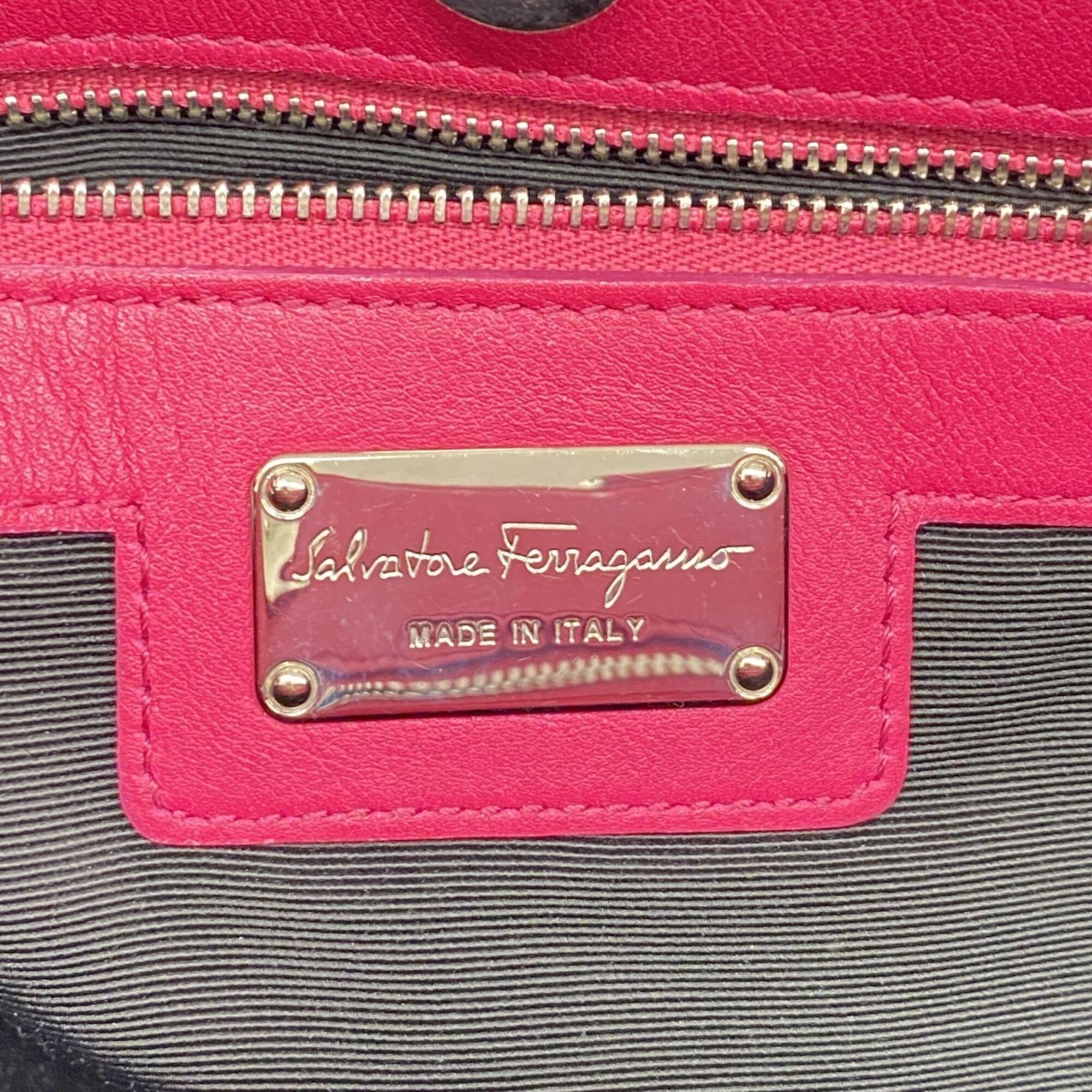 Salvatore Ferragamo Pink Leather Handbag (Pre-Owned)