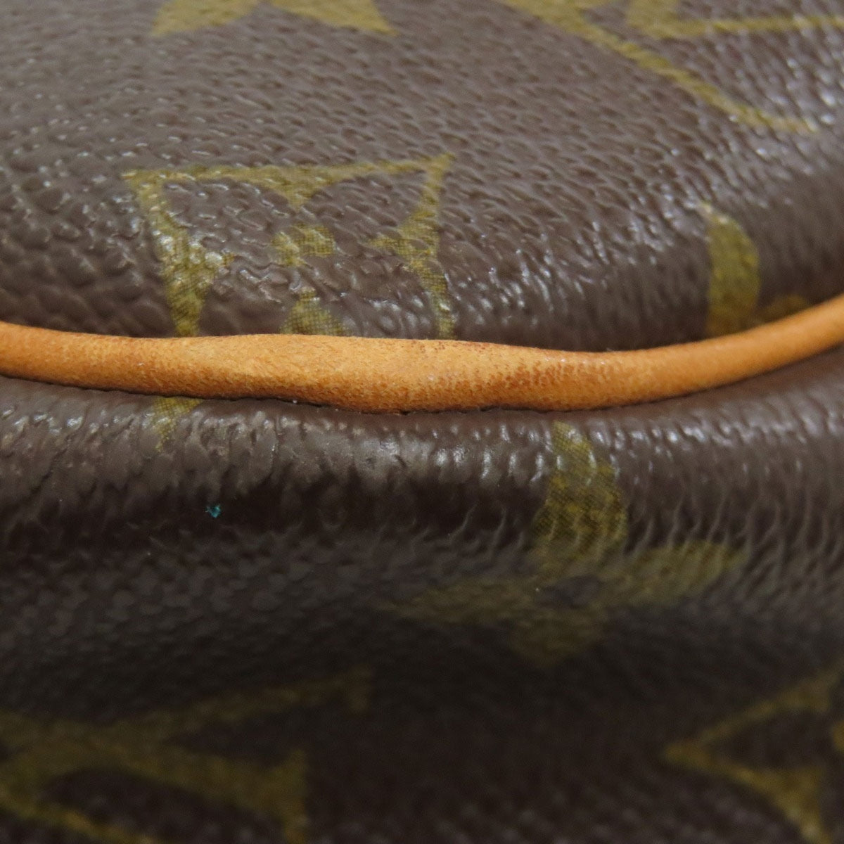 Louis Vuitton Brown Monogram Monogram Canvas Shoulder Bag (Pre-Owned)