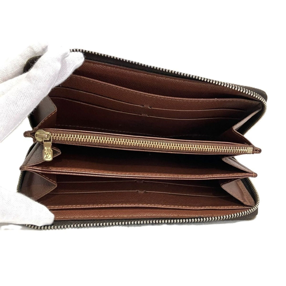 Louis Vuitton Brown Monogram Long Wallet (Bi-Fold) (Pre-Owned)