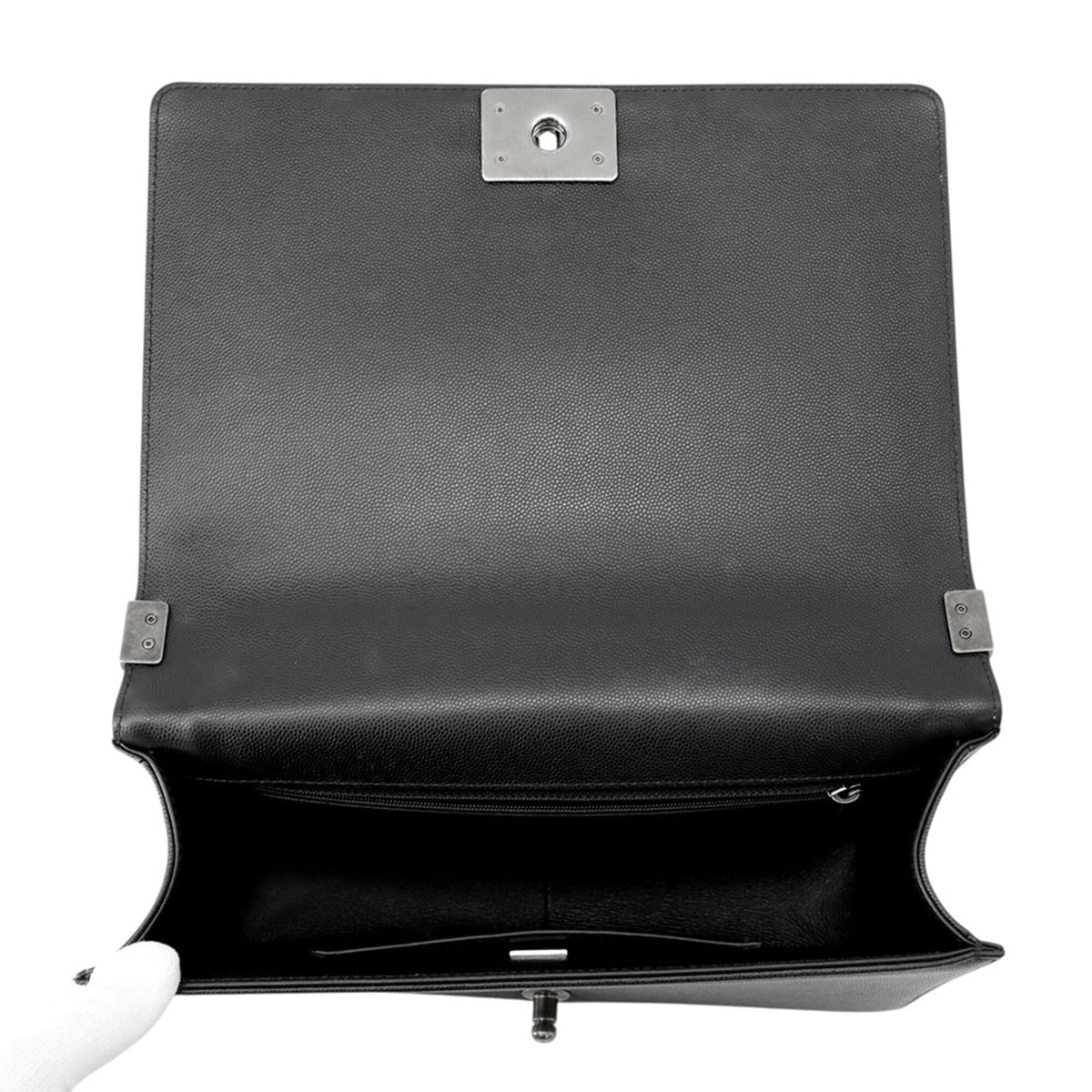 Chanel Black Grained Calfskin Shoulder Bag (Pre-Owned)