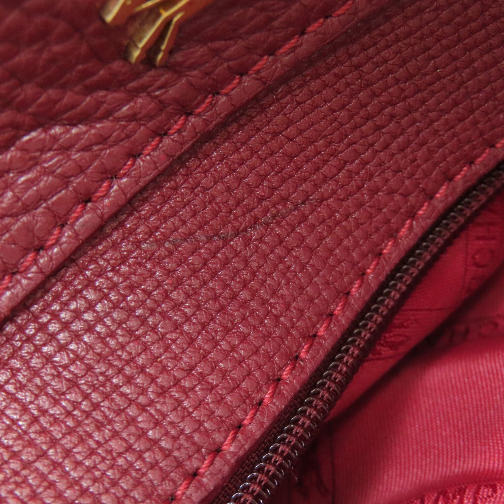 Longchamp Red Color Leather Shoulder Bag (Pre-Owned)
