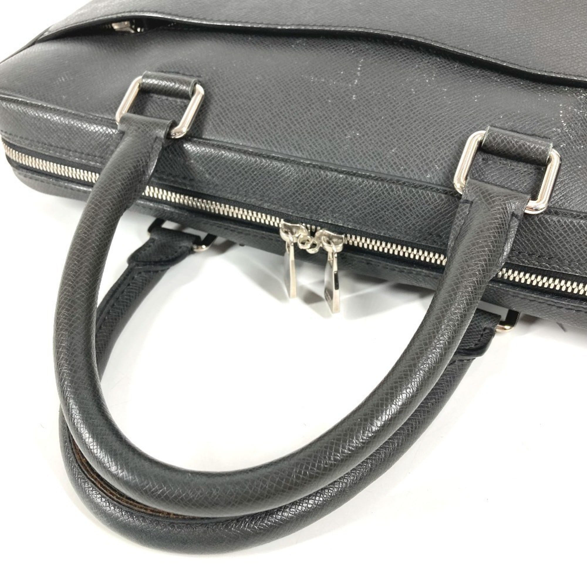 Louis Vuitton Black Taiga Leather Briefcase Handbag Tote Bag (Pre-Owned)