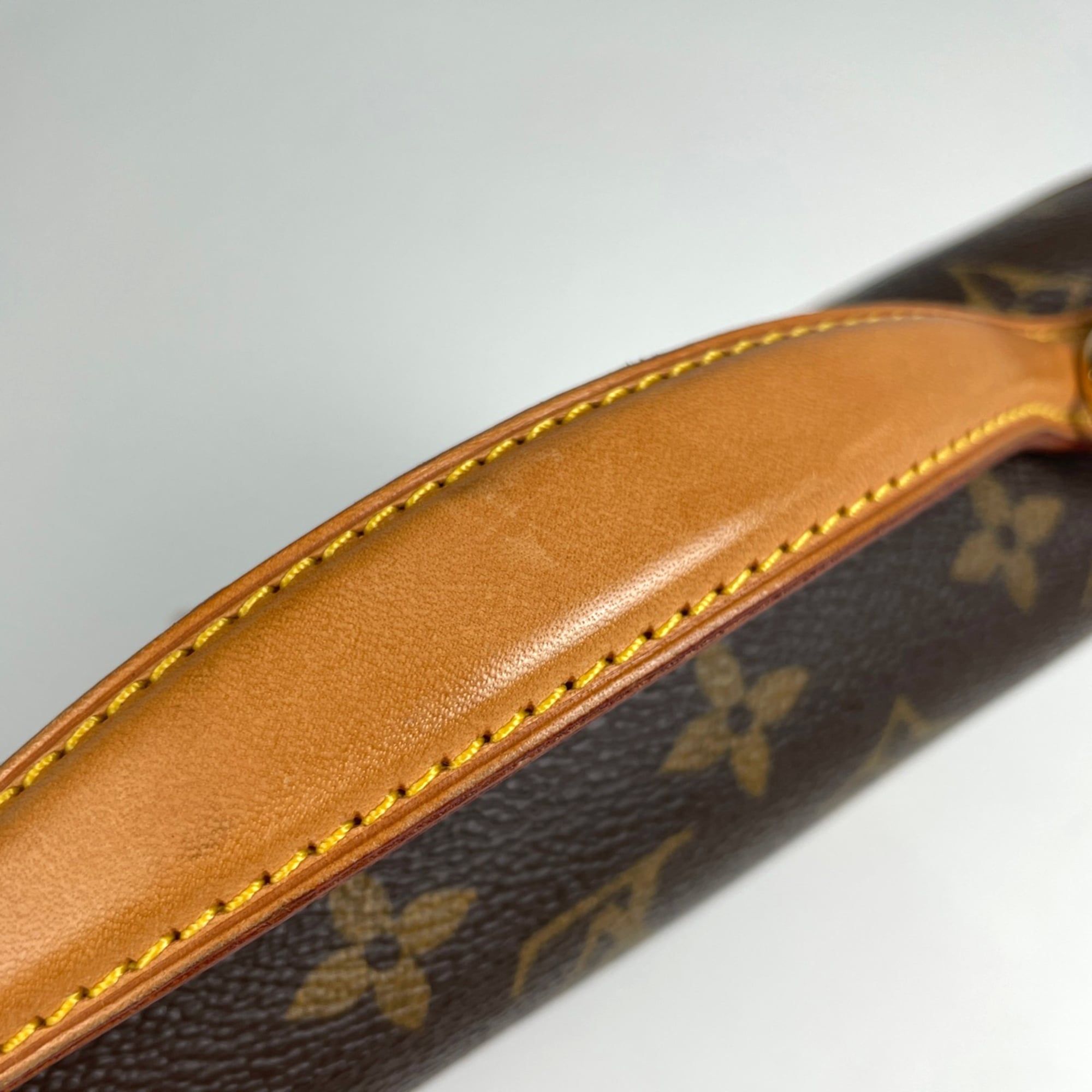 Louis Vuitton Monogram Brown Monogram Handbag Shoulder Bag (Pre-Owned)