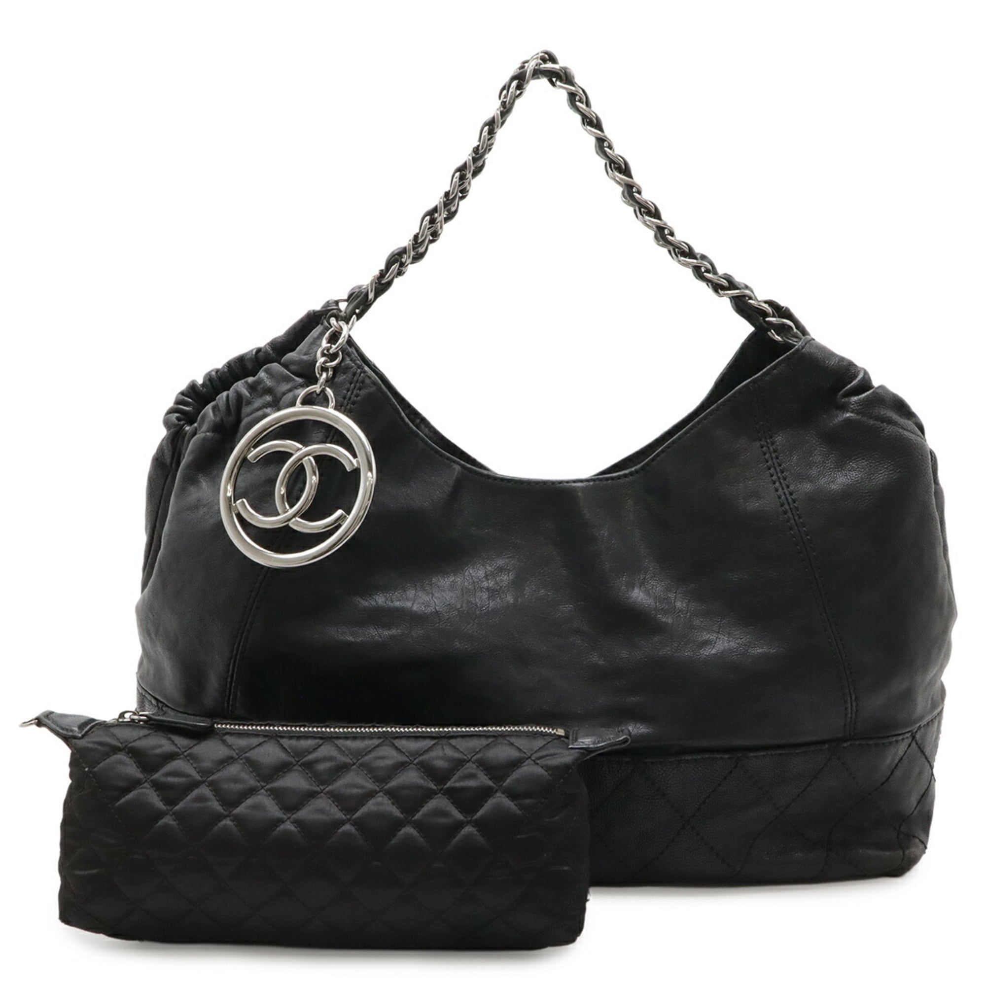 Chanel Black Leather Shoulder Bag (Pre-Owned)