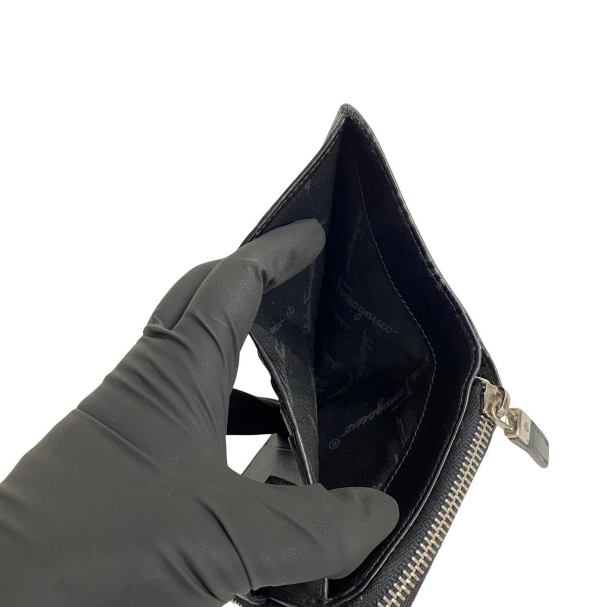 Salvatore Ferragamo Black Gray Leather Wallet (Bi-Fold) (Pre-Owned)