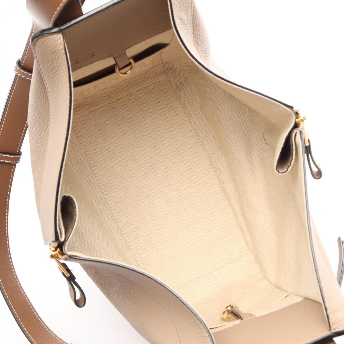 Loewe Beige Leather Handbag (Pre-Owned)