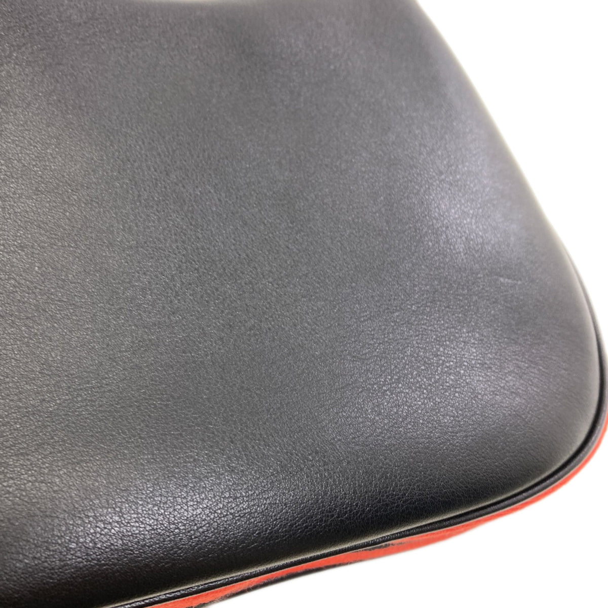 Gucci Black Leather Shoulder Bag (Pre-Owned)