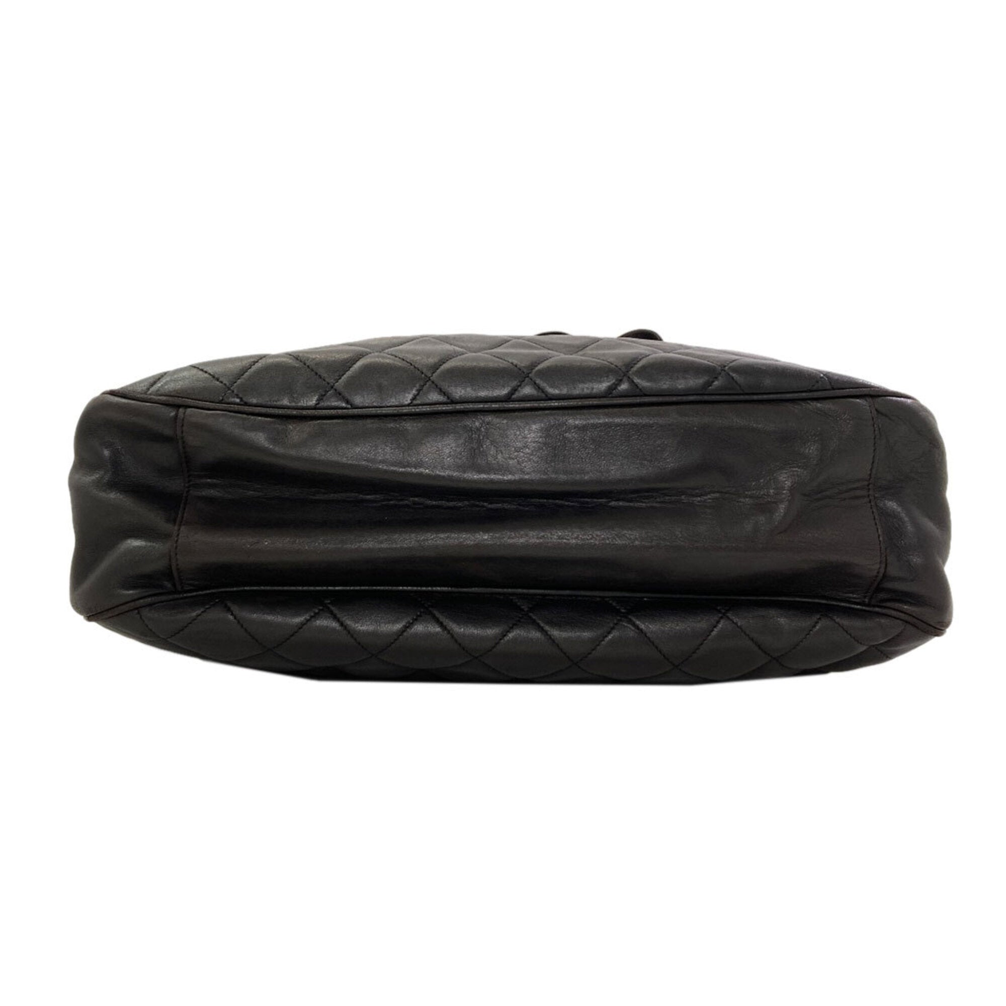 Chanel Black Leather Tote Bag (Pre-Owned)