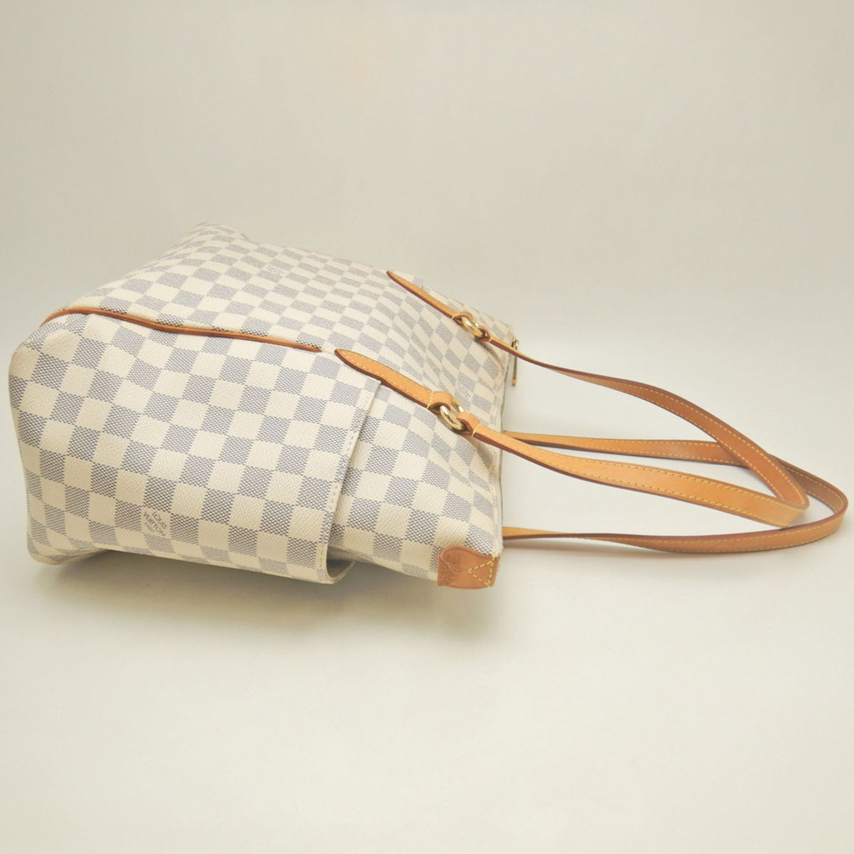 Louis Vuitton Azur White Damier Azur Tote Bag (Pre-Owned)