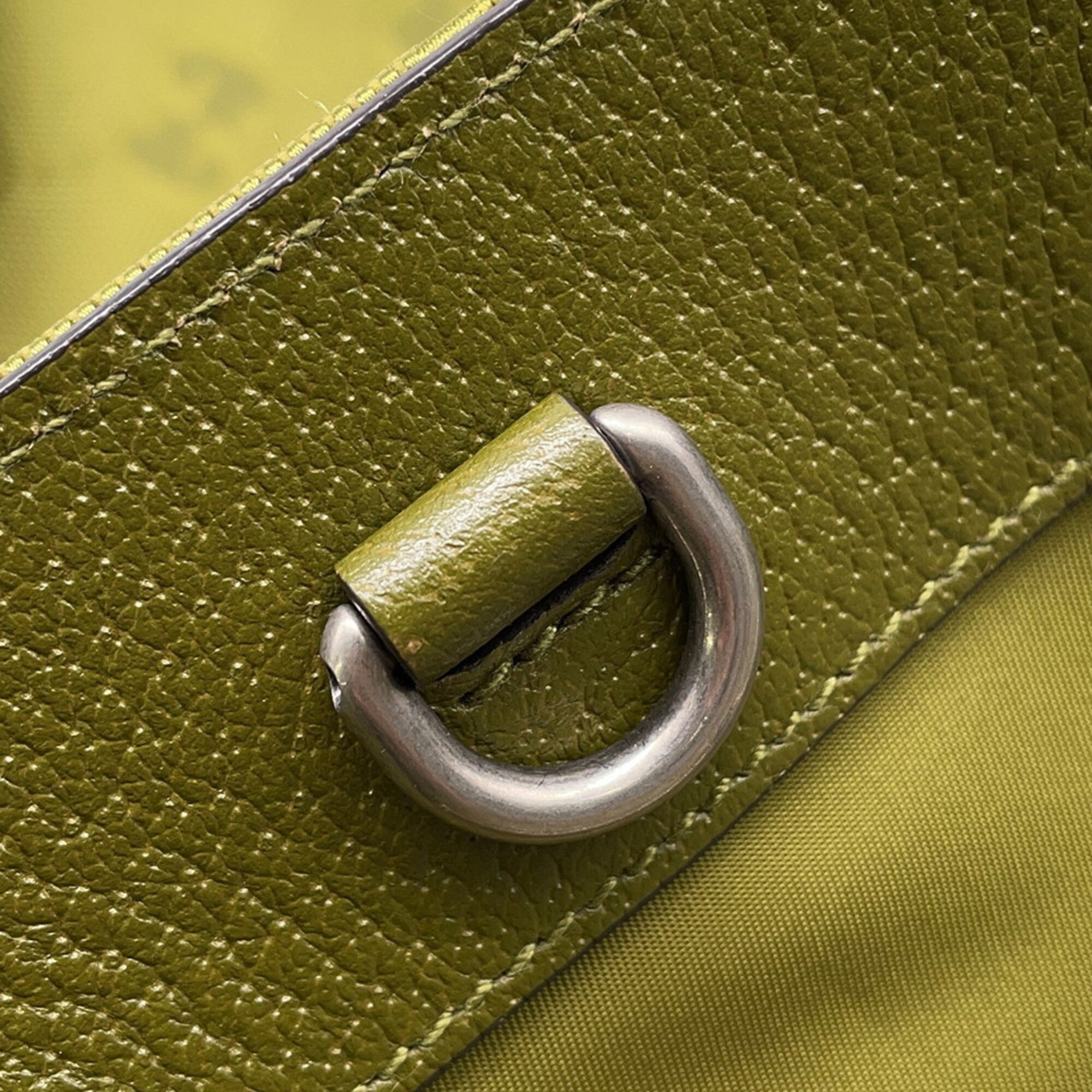 Gucci Green Nylon Handbag Tote Bag (Pre-Owned)