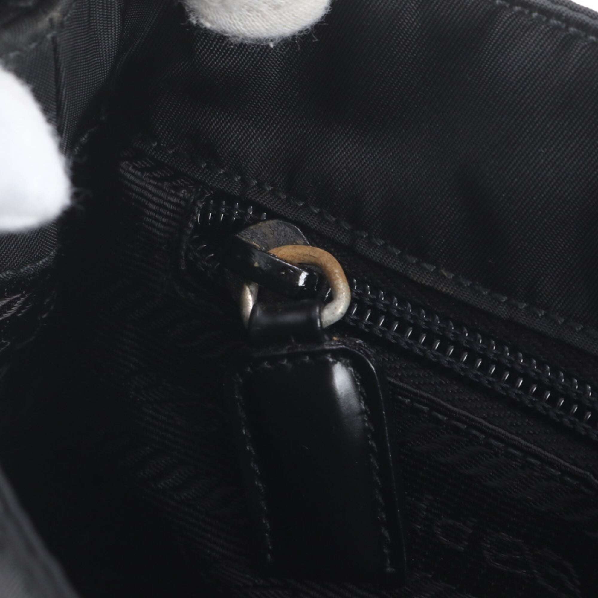 Prada Black Nylon Leather Shoulder Bag (Pre-Owned)