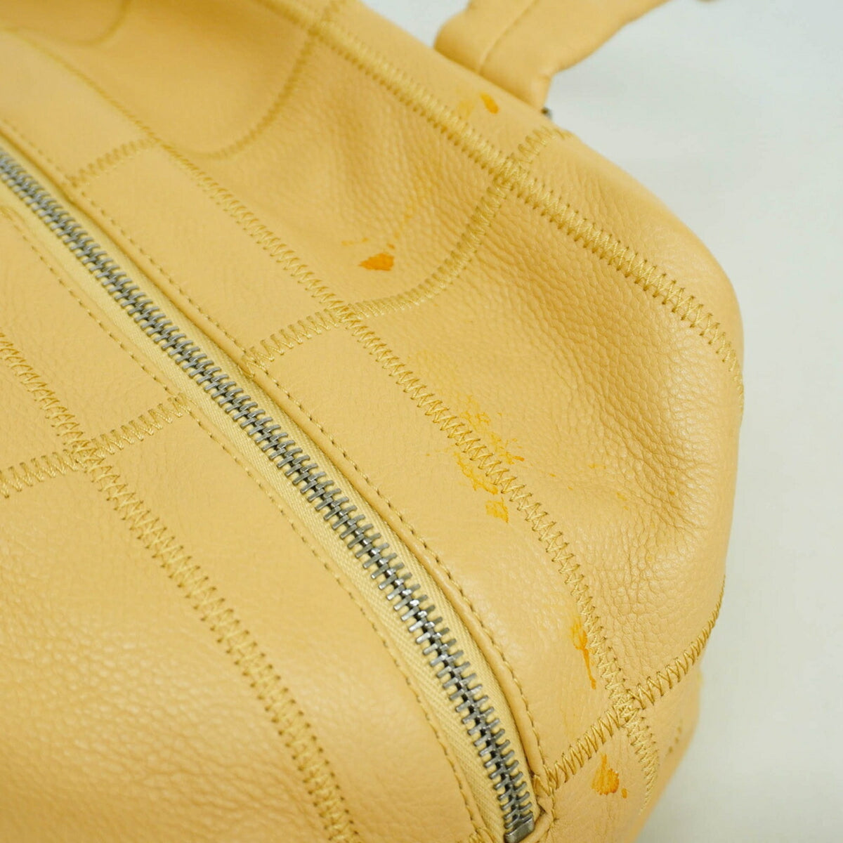 Chanel Beige Grained Calfskin Handbag (Pre-Owned)