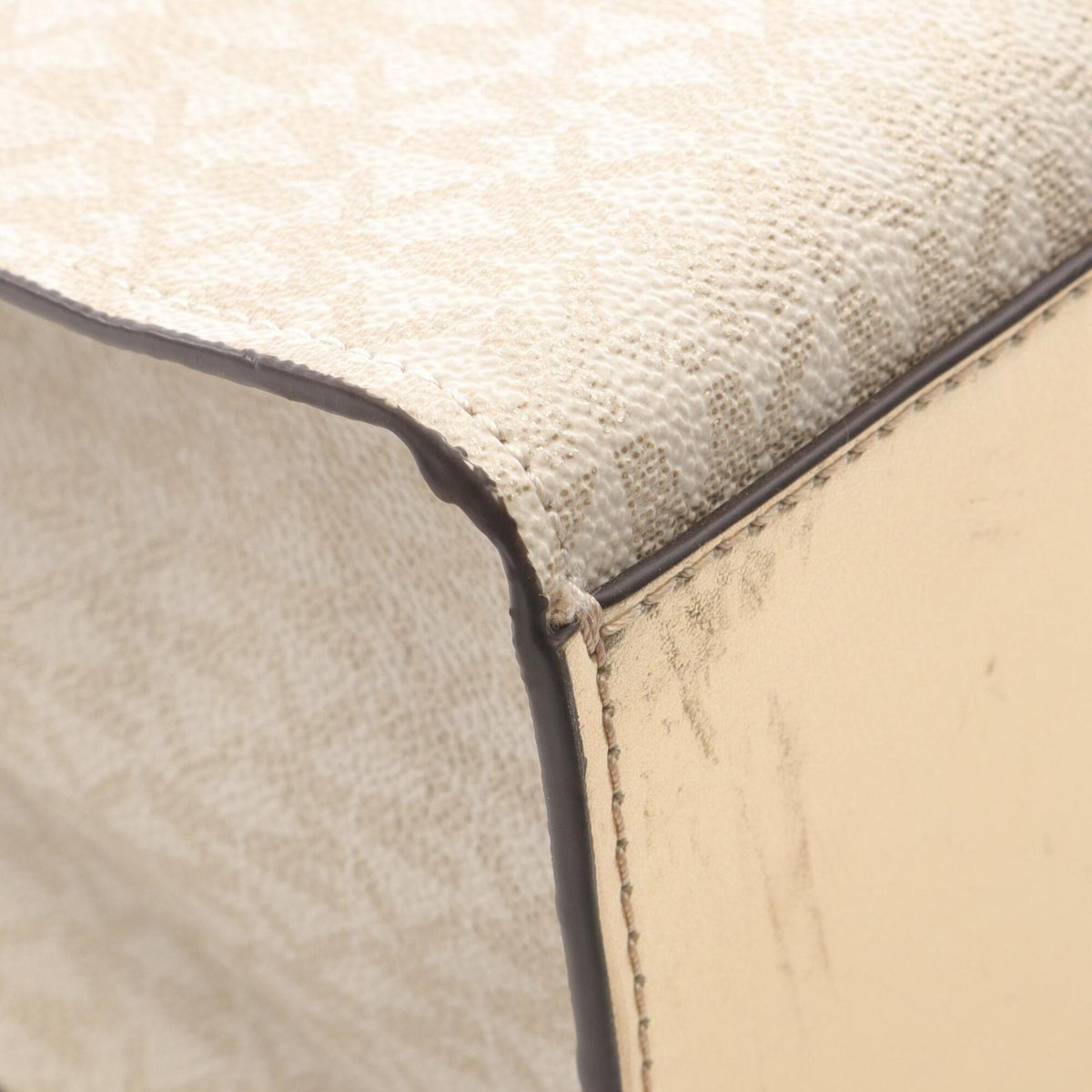 Michael Kors Gold Ivory Coated Canvas Pvc Leather Handbag Tote Bag Weekend Bag (Pre-Owned)
