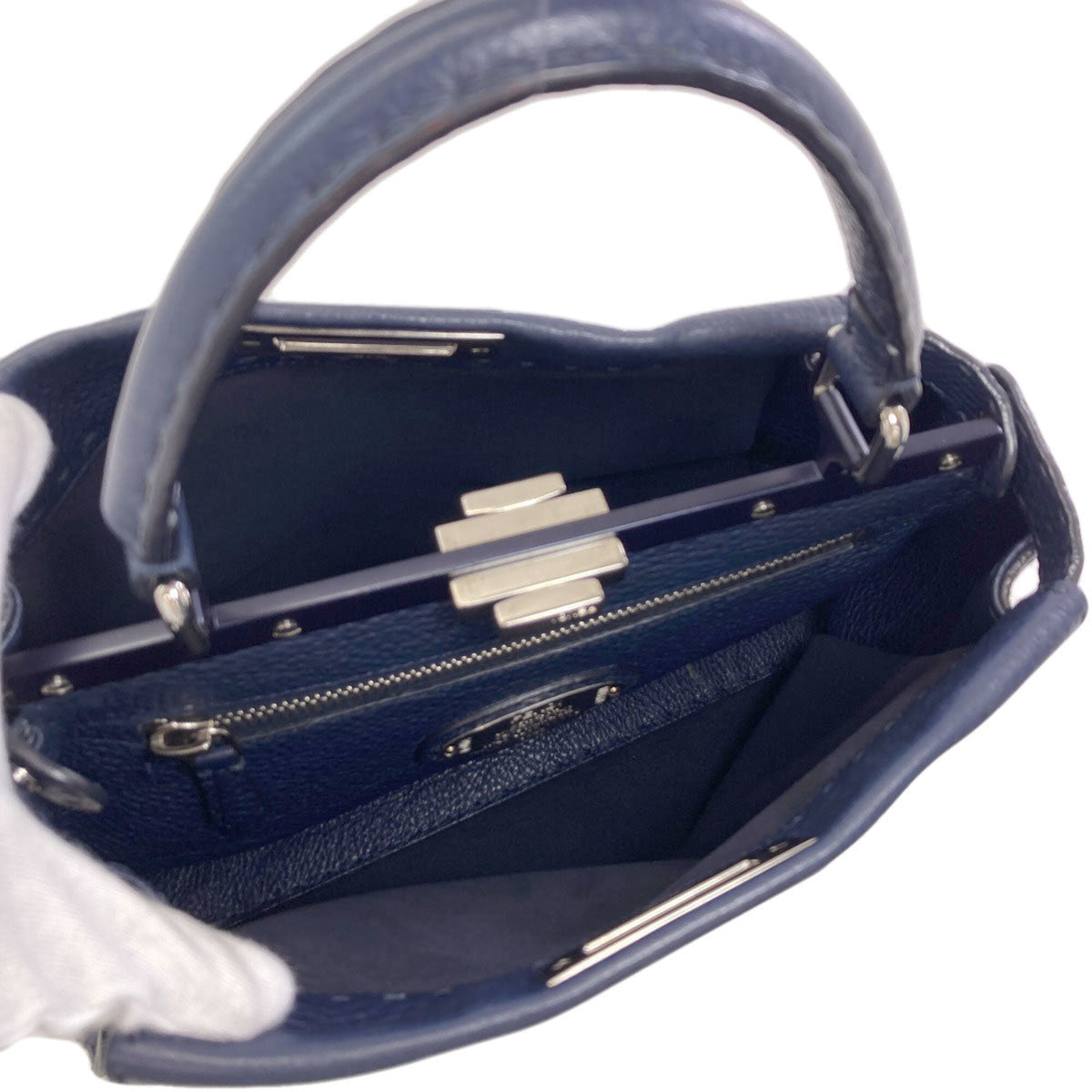 Fendi Navy Leather Handbag (Pre-Owned)