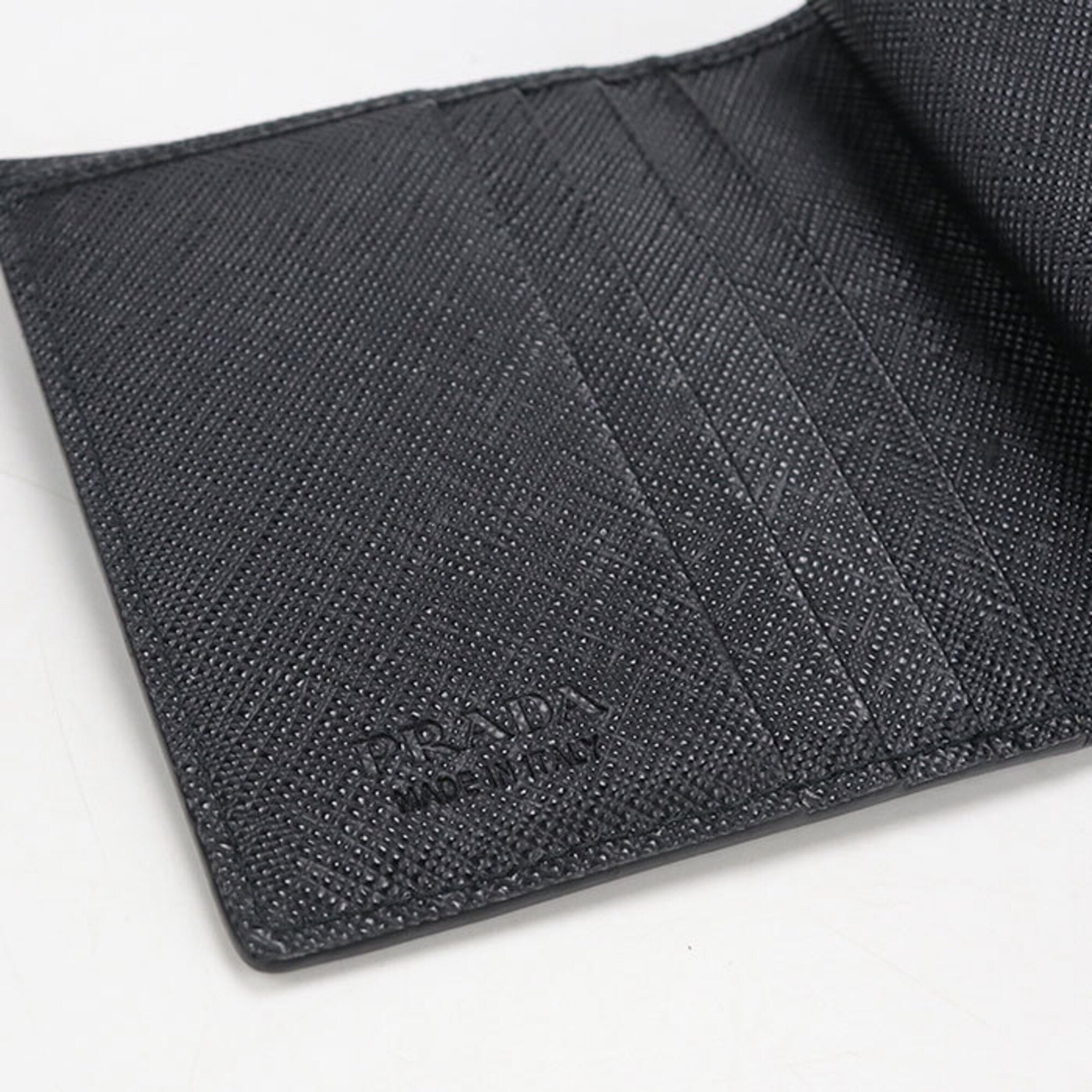 Prada Black Leather Wallet (Bi-Fold) (Pre-Owned)