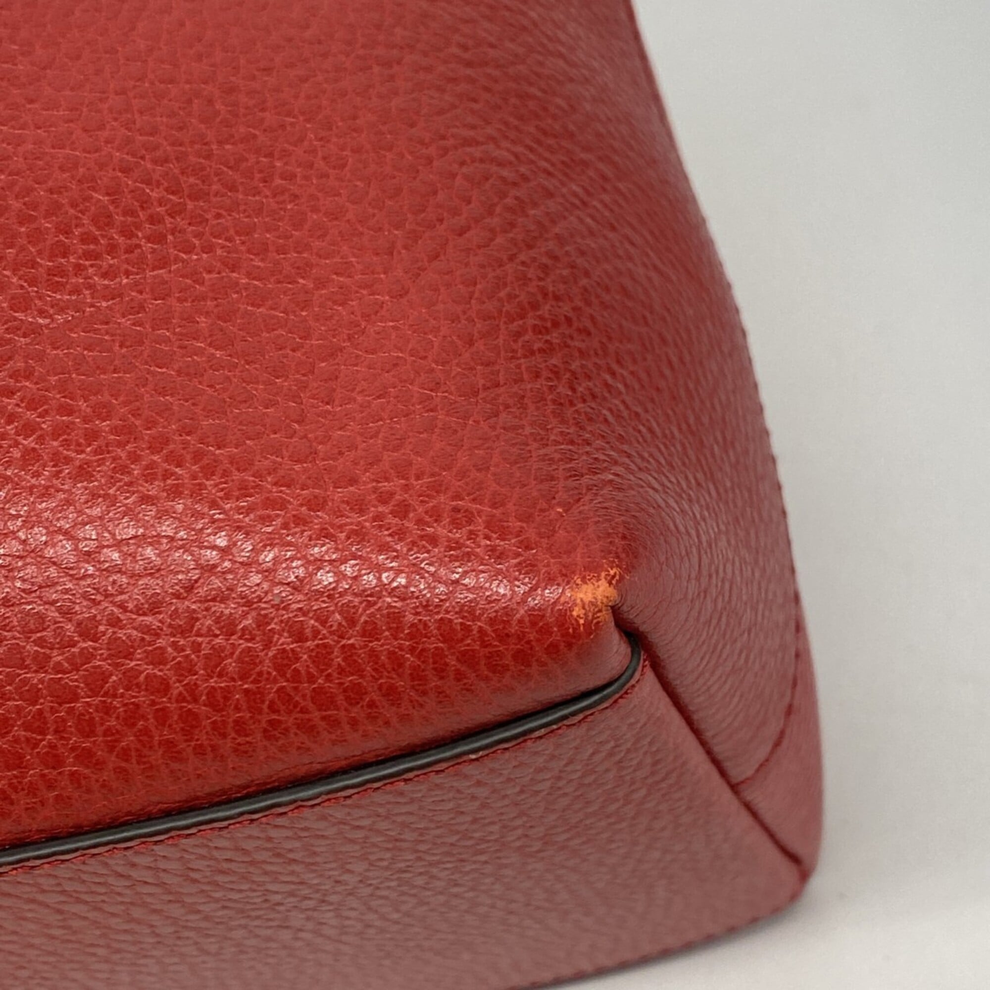 Gucci Red Color Leather Tote Bag (Pre-Owned)