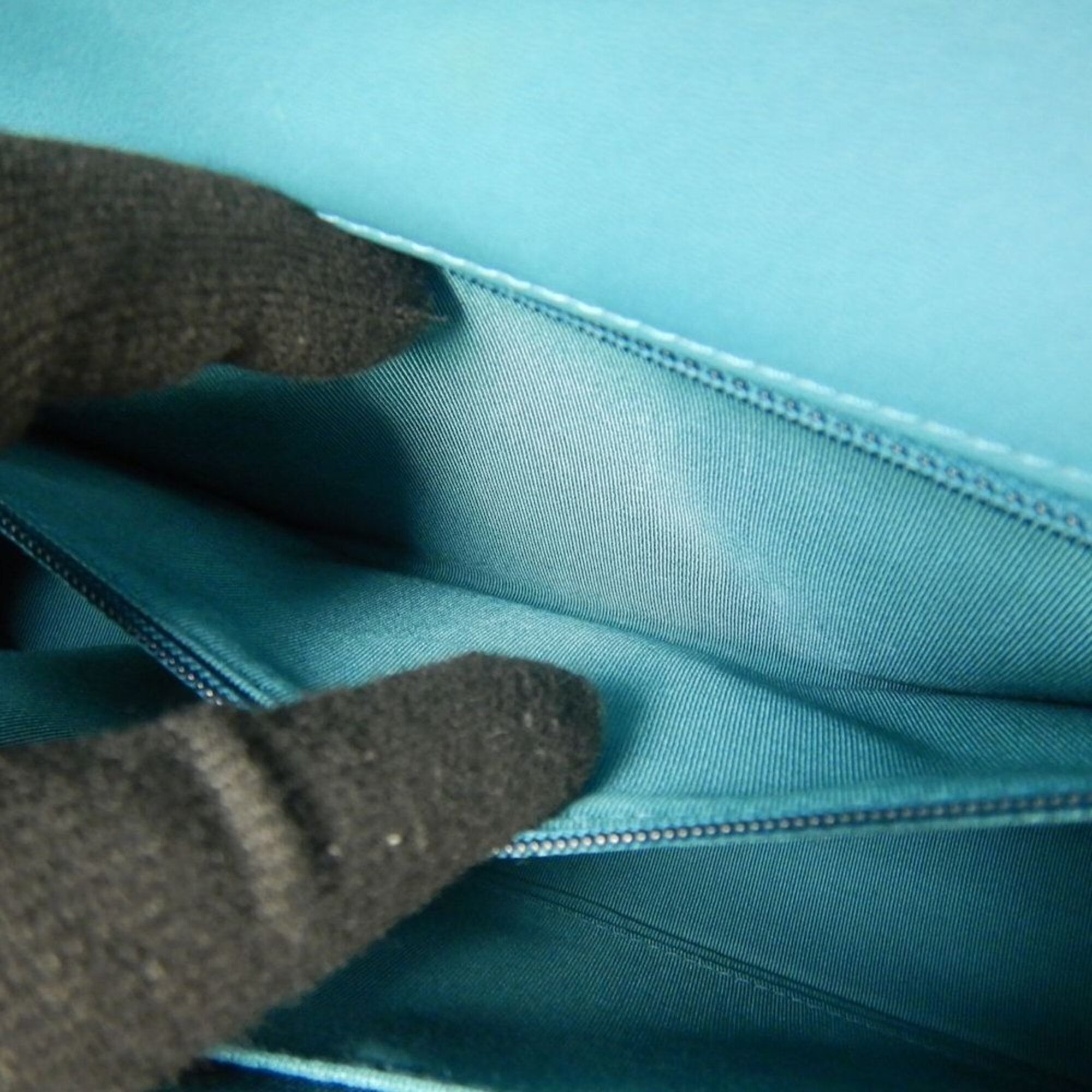 Chanel Matelasse Blue Leather Shoulder Bag (Pre-Owned)