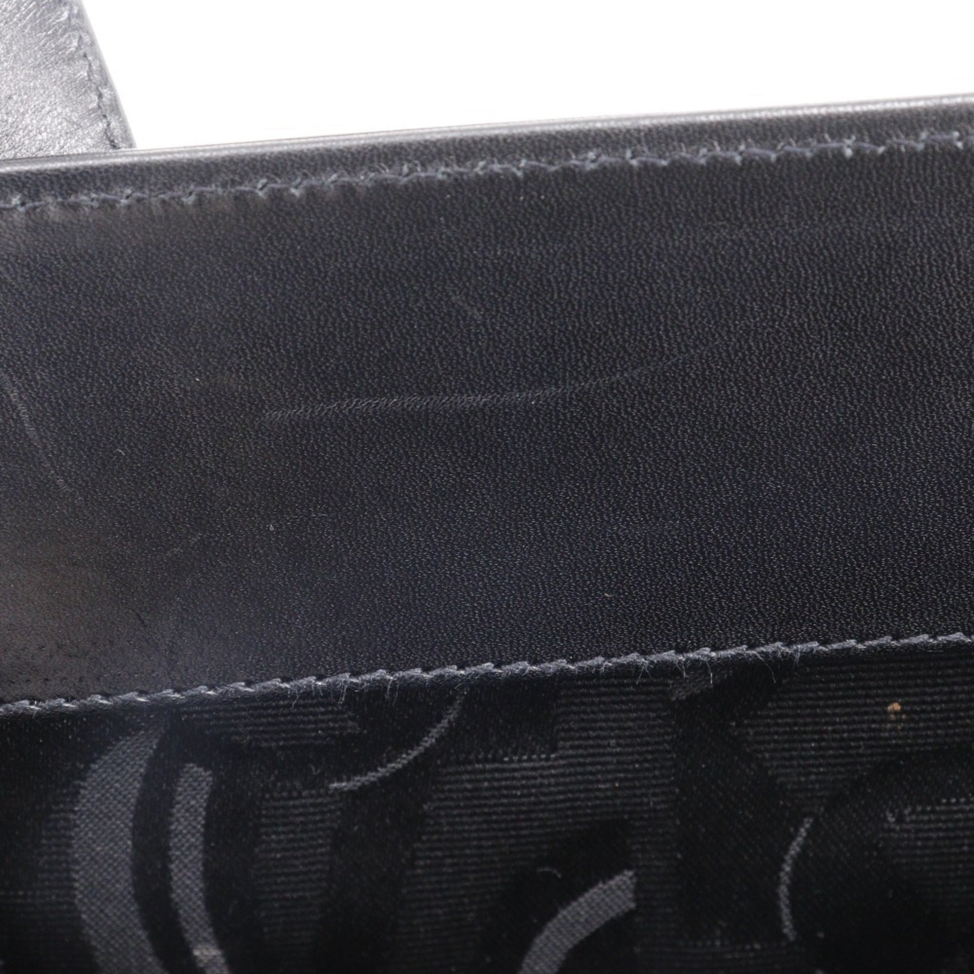 Salvatore Ferragamo Black Leather Handbag (Pre-Owned)