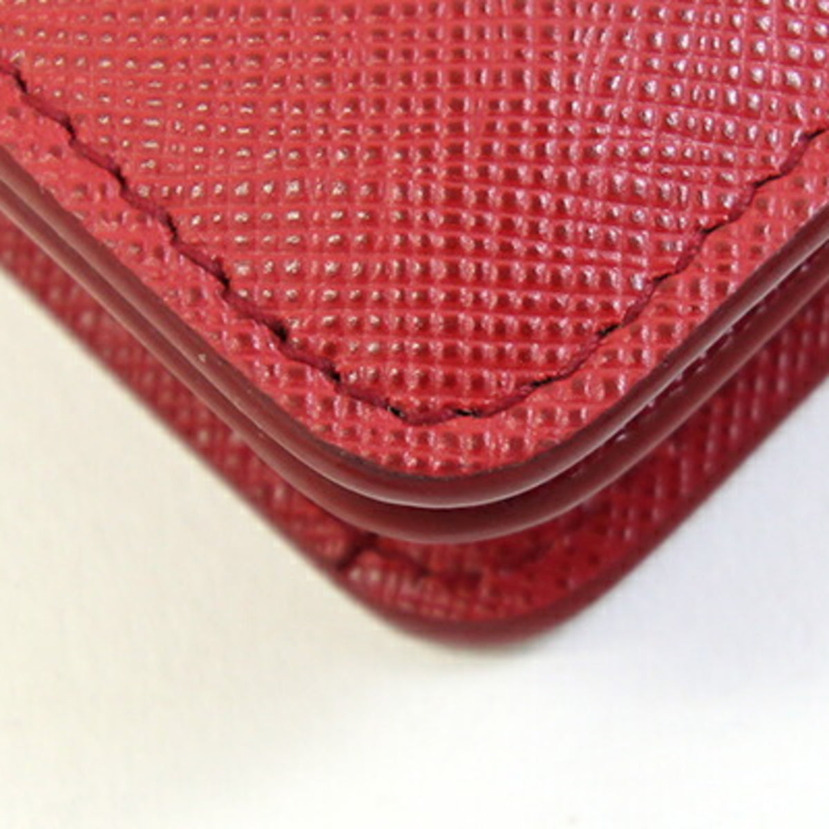 Prada Red Color Leather Pochette Shoulder Bag (Pre-Owned)