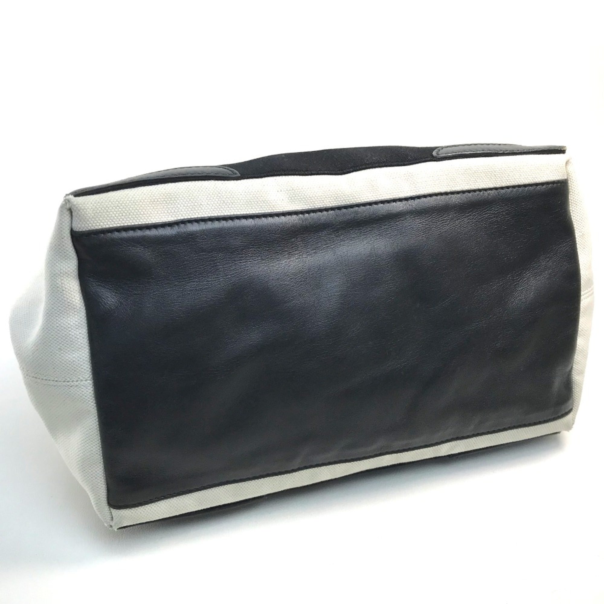 Balenciaga White Other Handbag (Pre-Owned)