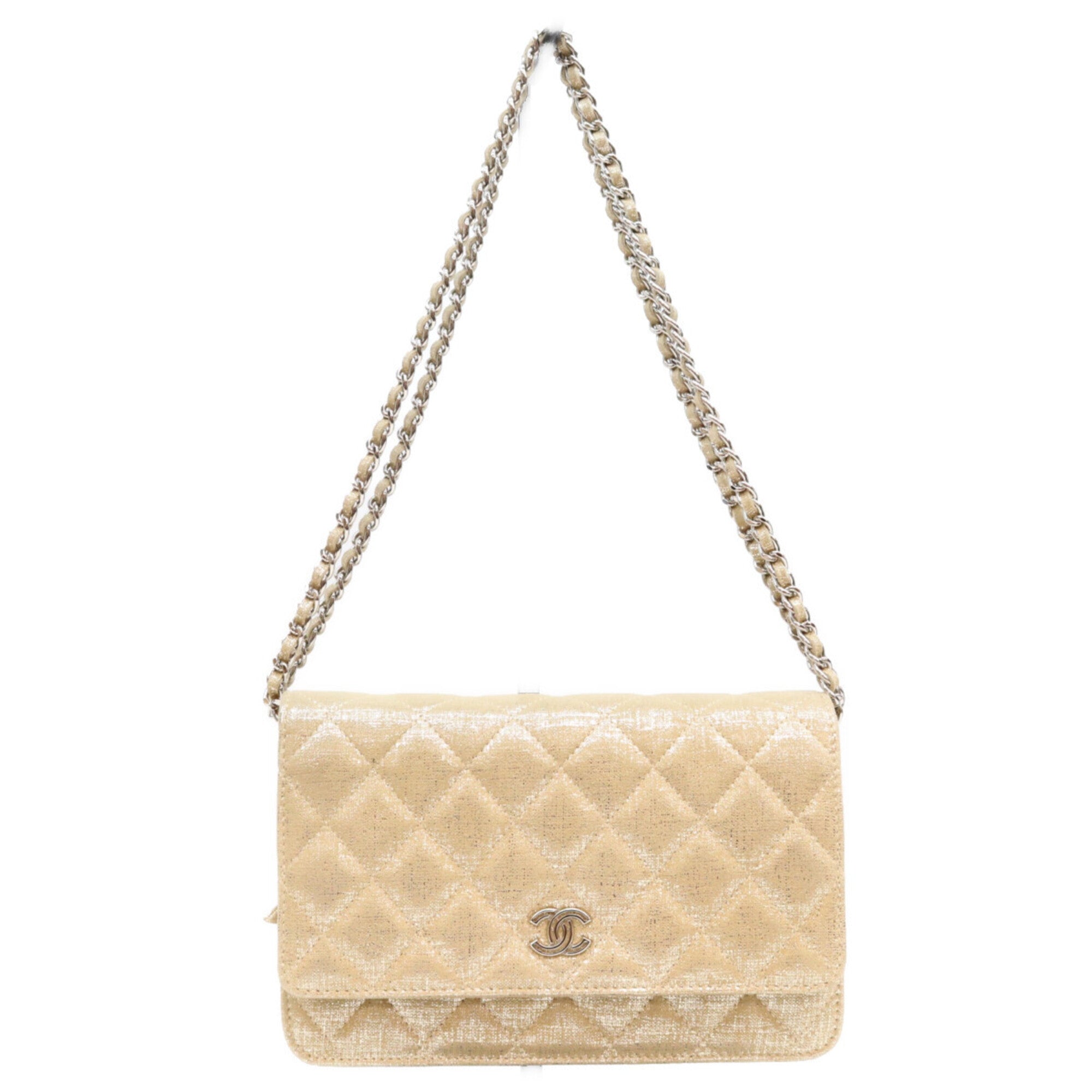 Chanel Gold Leather Shoulder Bag (Pre-Owned)