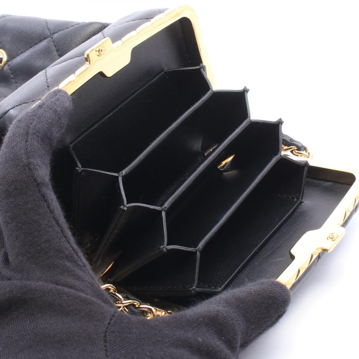 Chanel Black Leather Handbag Shoulder Bag (Pre-Owned)