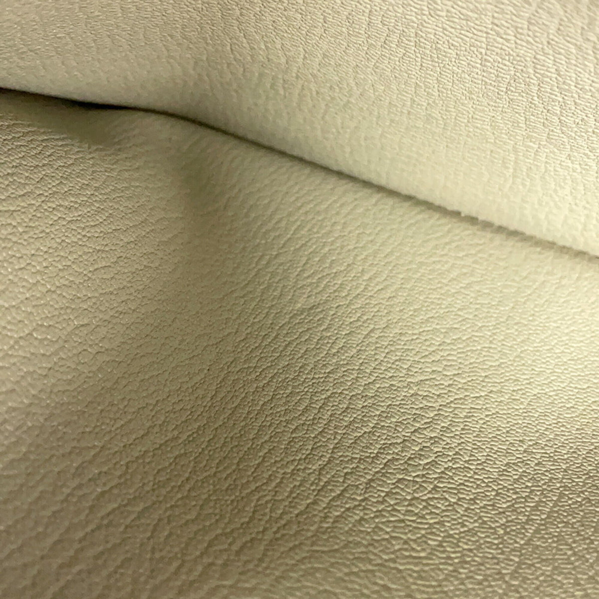 Hermes Gris Tourterelle Togo Leather Handbag (Pre-Owned)