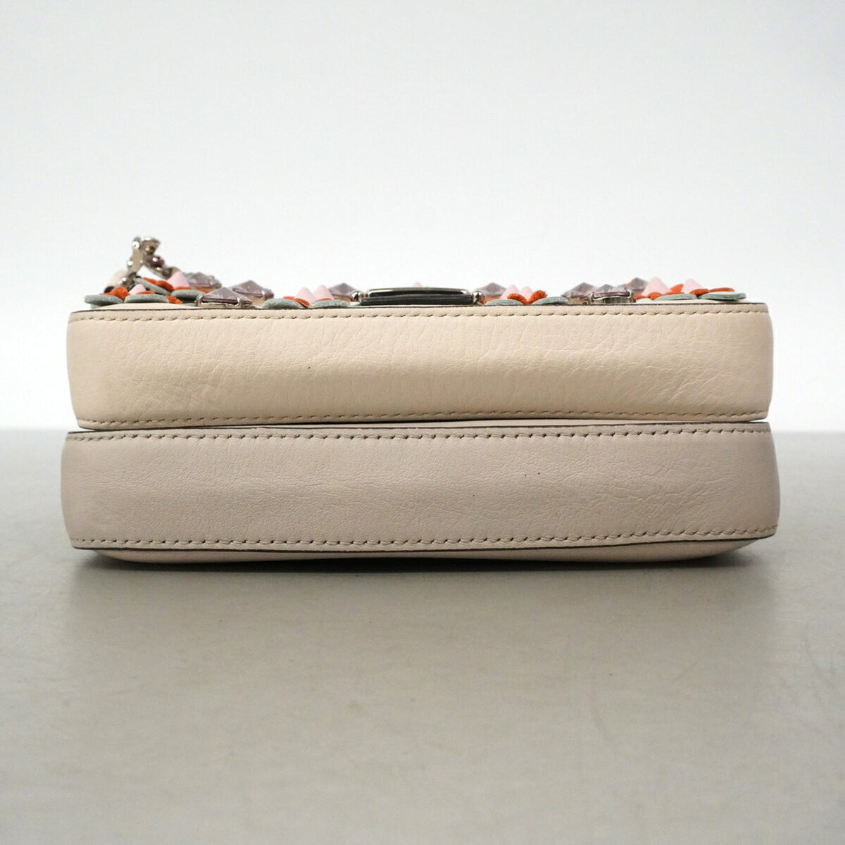 Fendi Gray Ivory Leather Handbag (Pre-Owned)