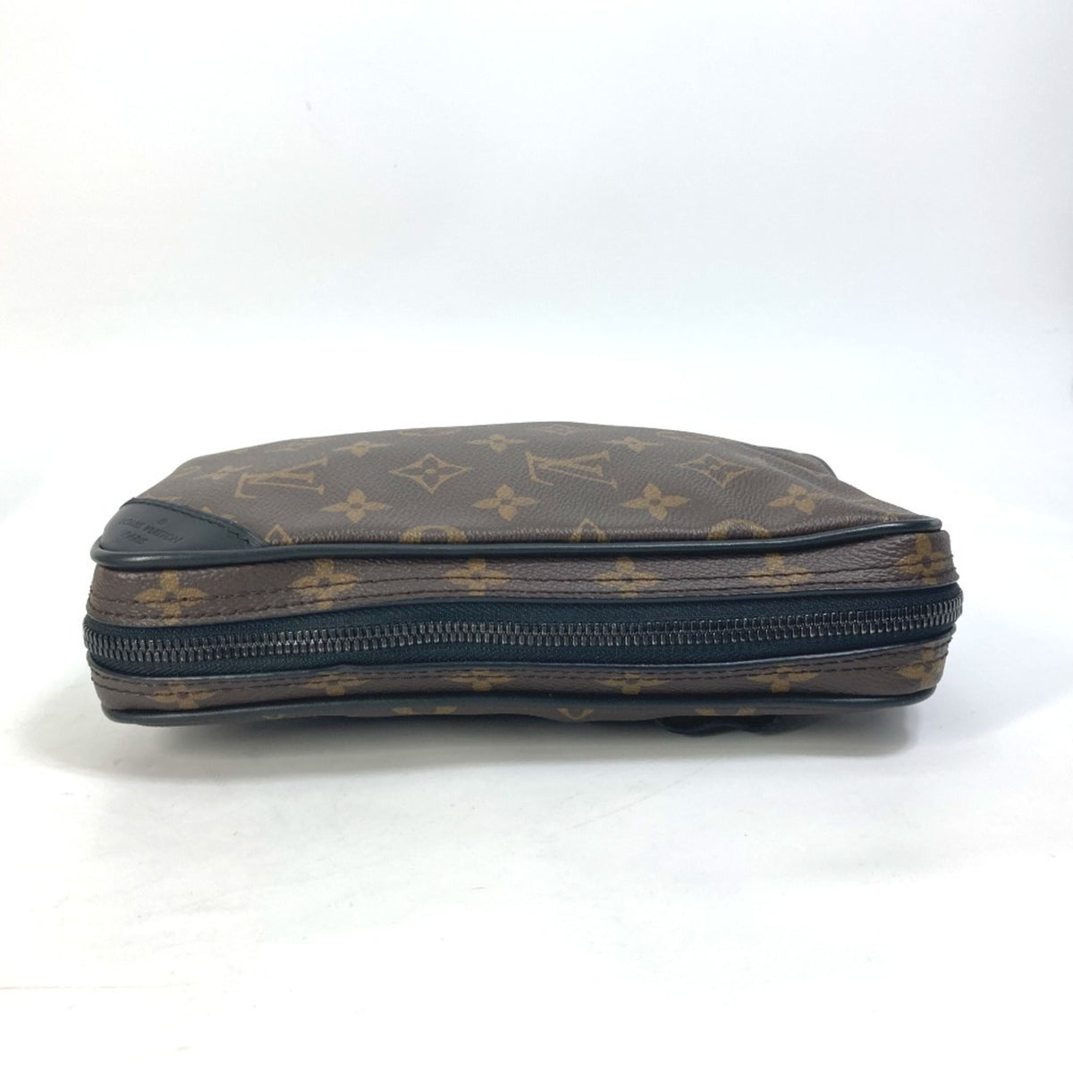 Louis Vuitton Brown Monogram Shoulder Bag (Pre-Owned)