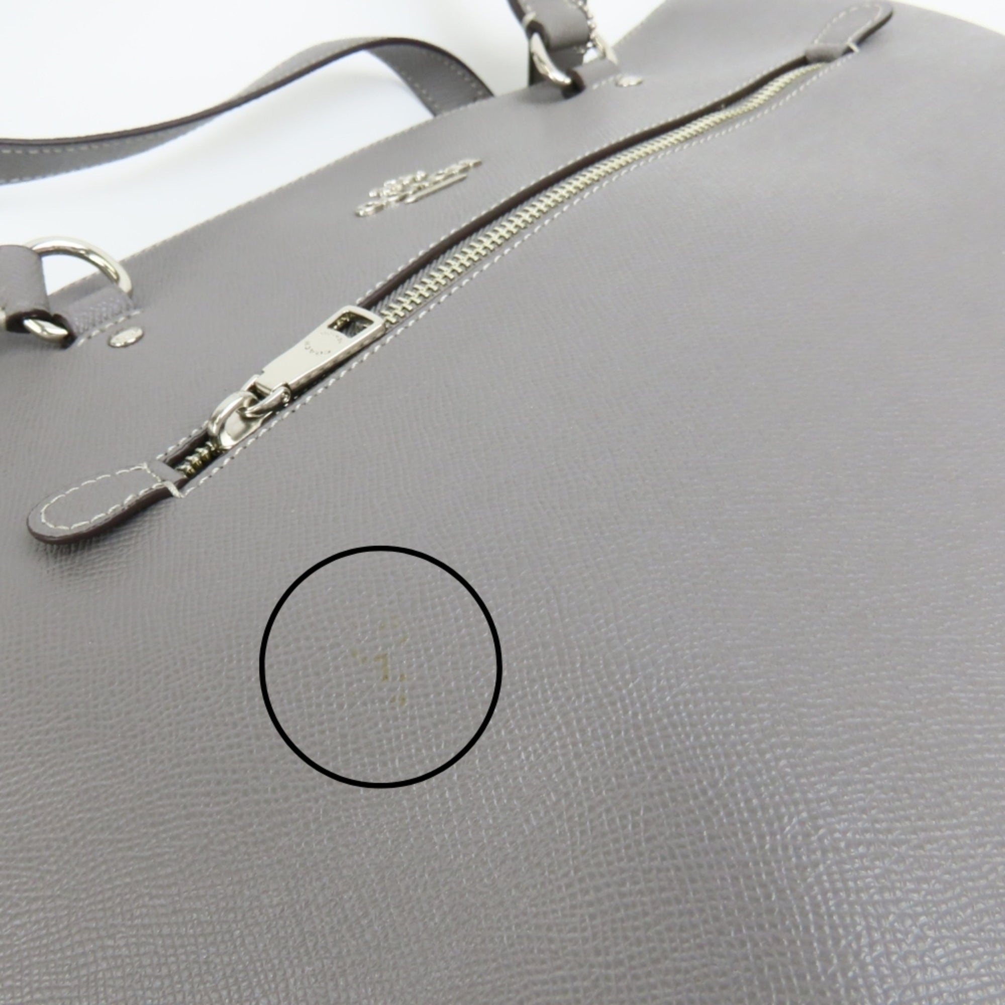 Coach Gray Leather Tote Bag (Pre-Owned)