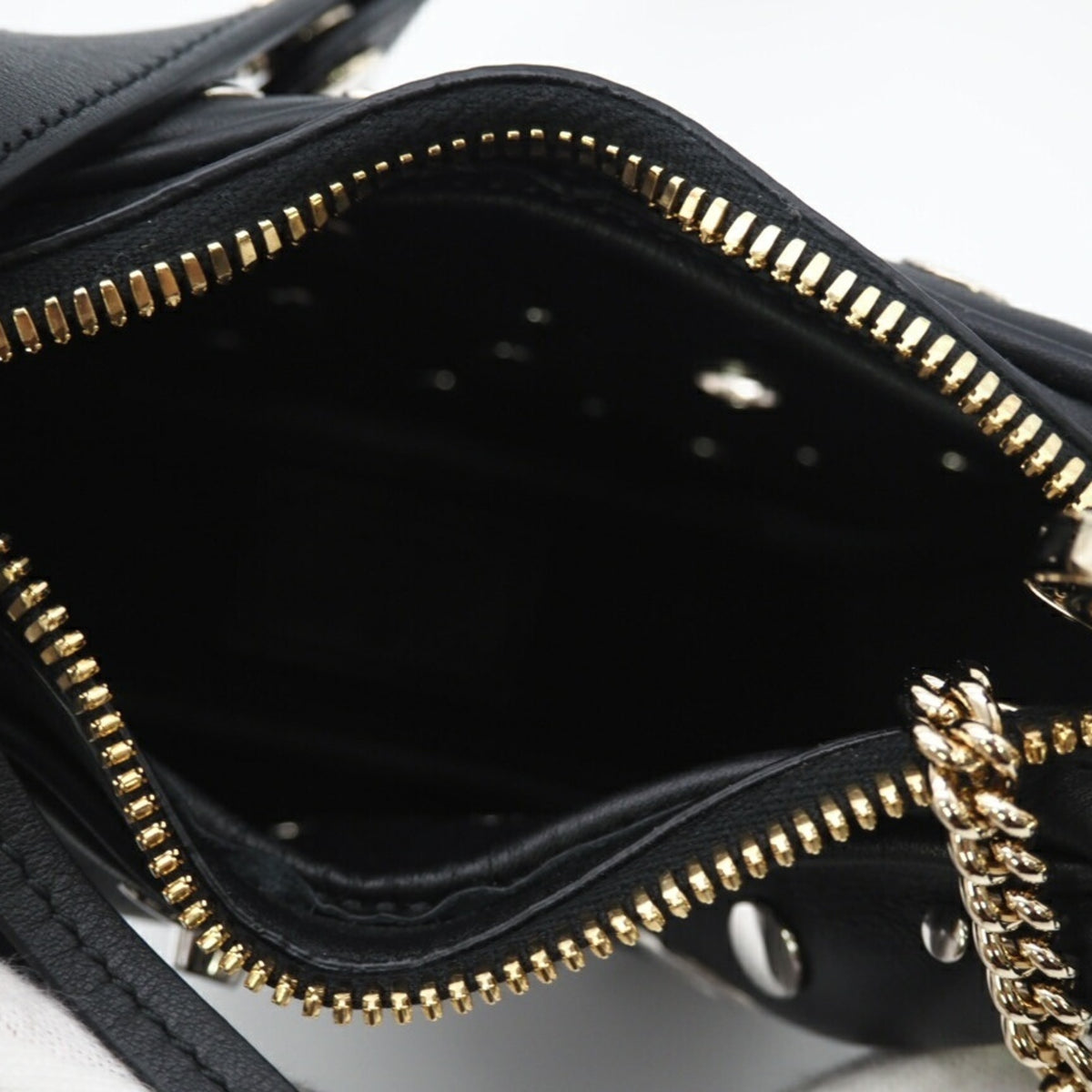 Gucci Black Leather Shoulder Bag (Pre-Owned)