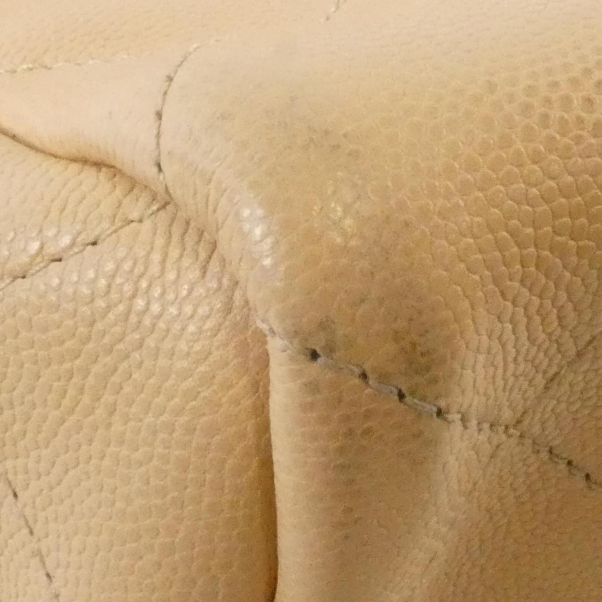 Chanel Beige Grained Calfskin Handbag (Pre-Owned)