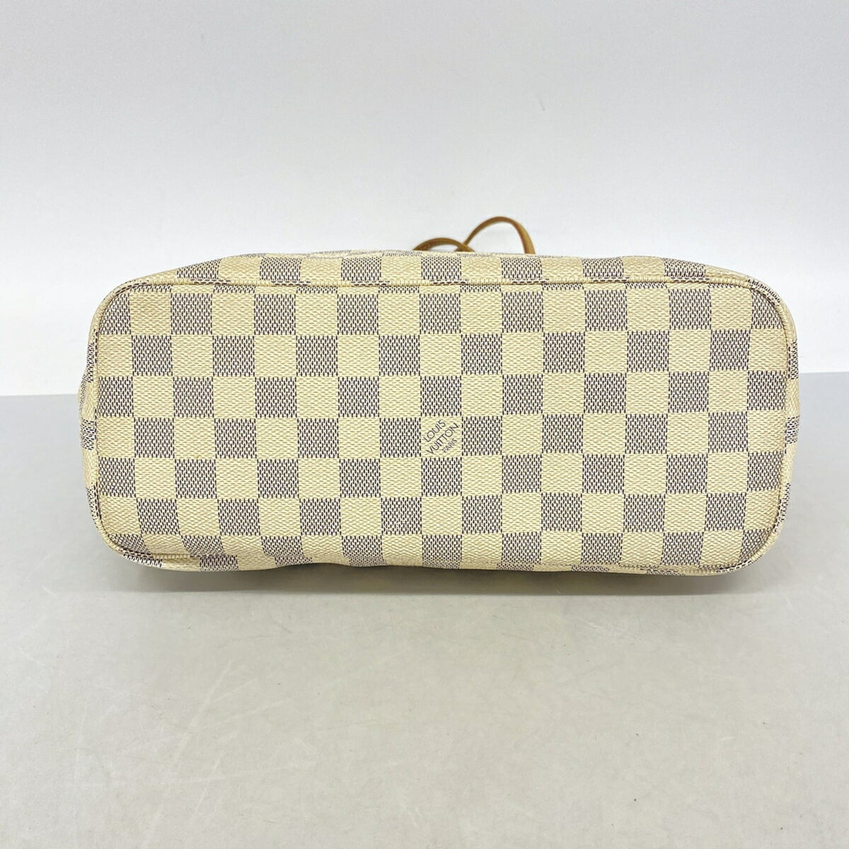 Louis Vuitton White Tote Bag (Pre-Owned)