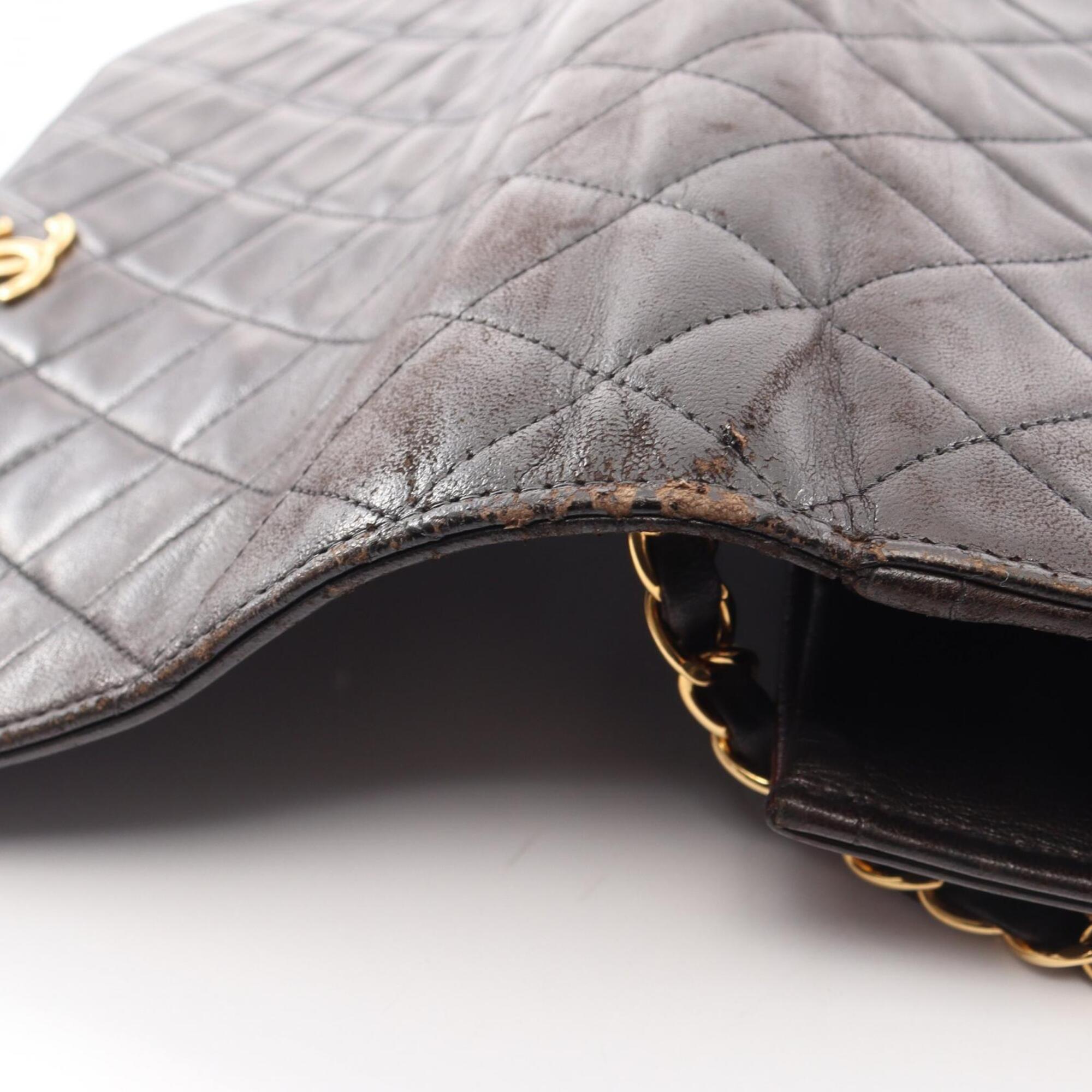 Chanel Black Leather Handbag Shoulder Bag (Pre-Owned)