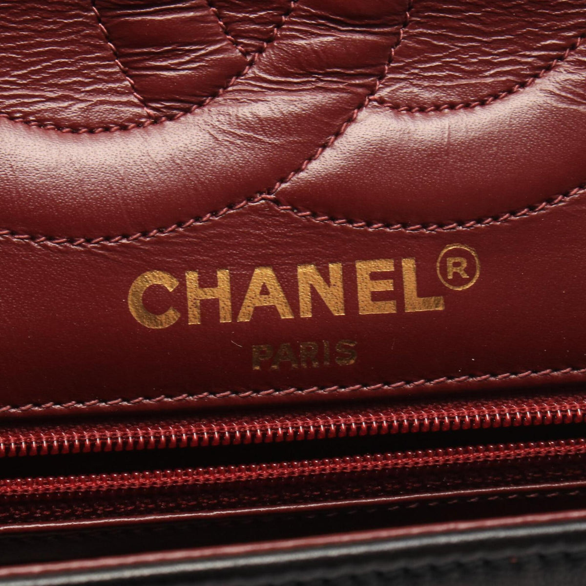 Chanel Black Leather Shoulder Bag (Pre-Owned)