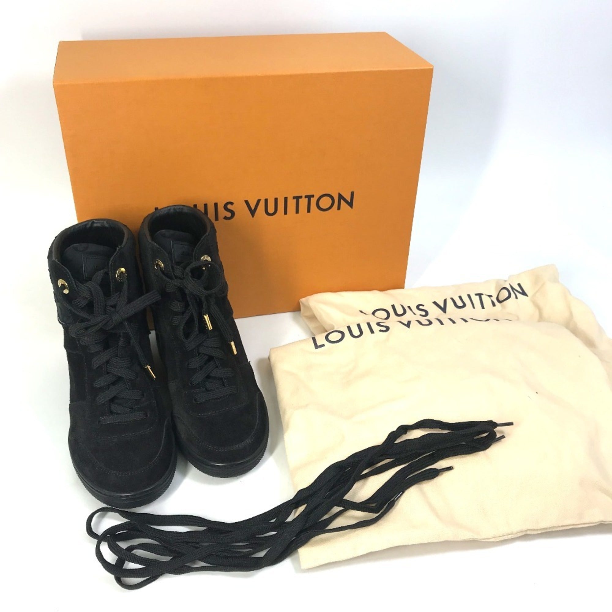 Louis Vuitton Black Sneakers (Pre-Owned)