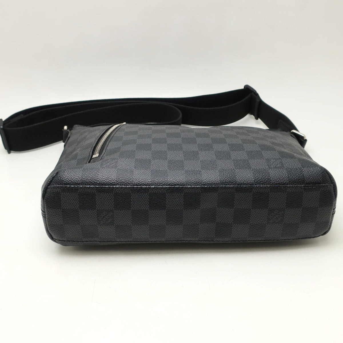 Louis Vuitton Black Damier Canvas Damier Graphite Damier Graphite Shoulder Bag (Pre-Owned)