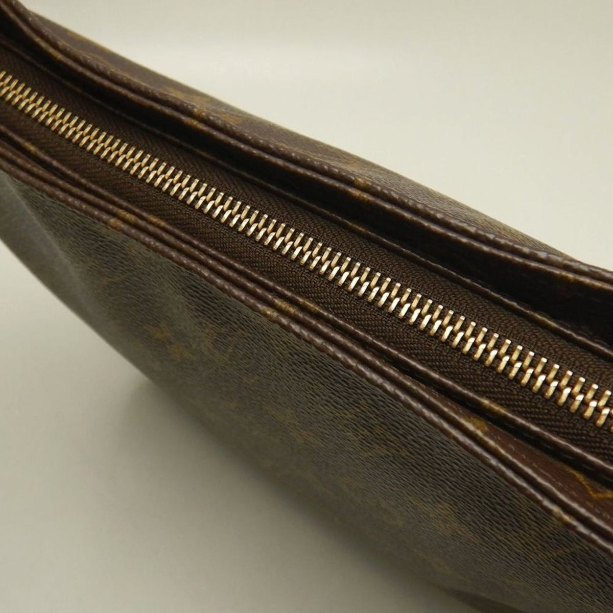 Louis Vuitton Monogram Brown Monogram Shoulder Bag (Pre-Owned)