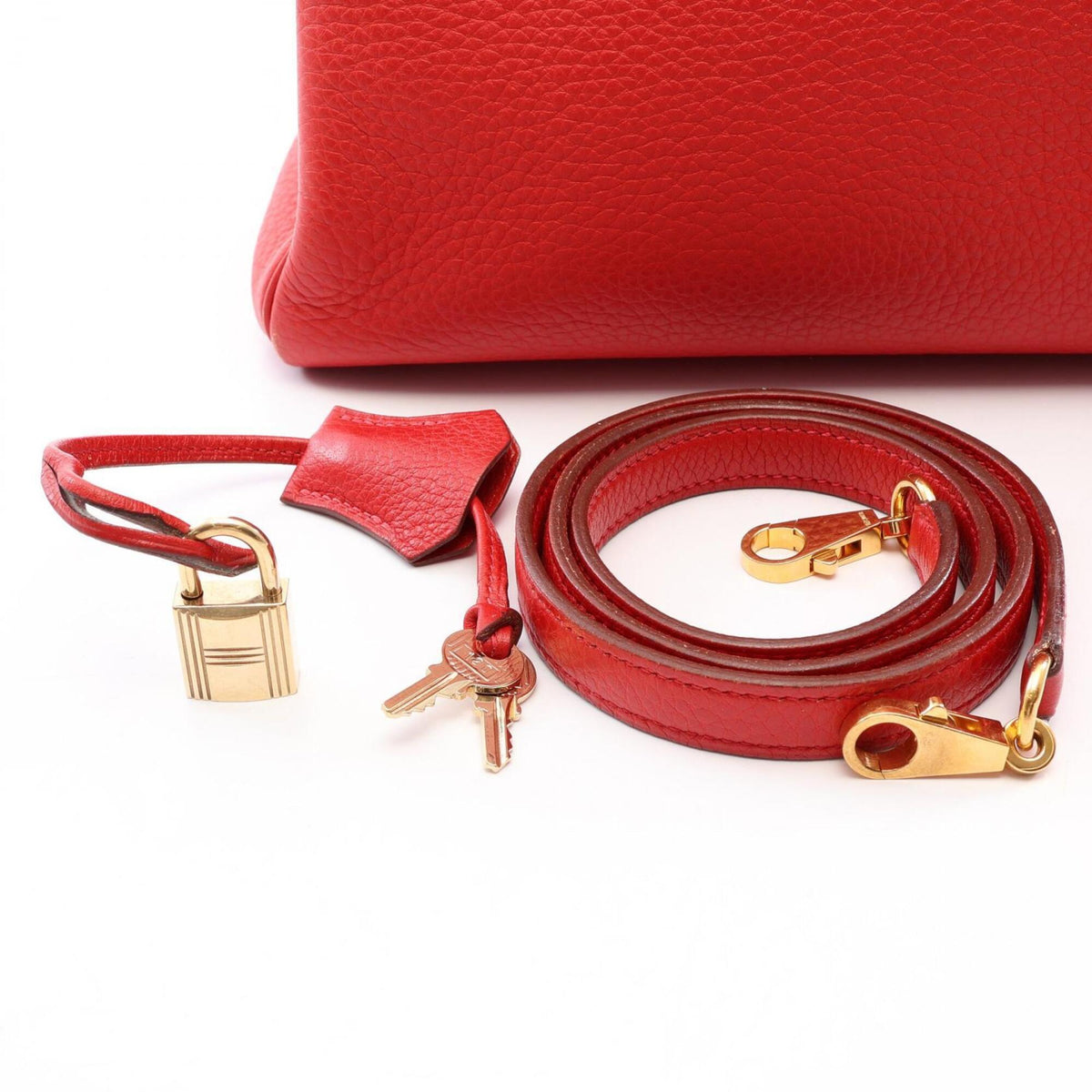 Hermes Red Color Taurillon Clemence Leather Handbag (Pre-Owned)