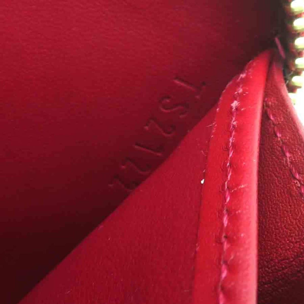 Louis Vuitton Pomme D'amour Monogram Vernis Coin Purse/Coin Case (Pre-Owned)